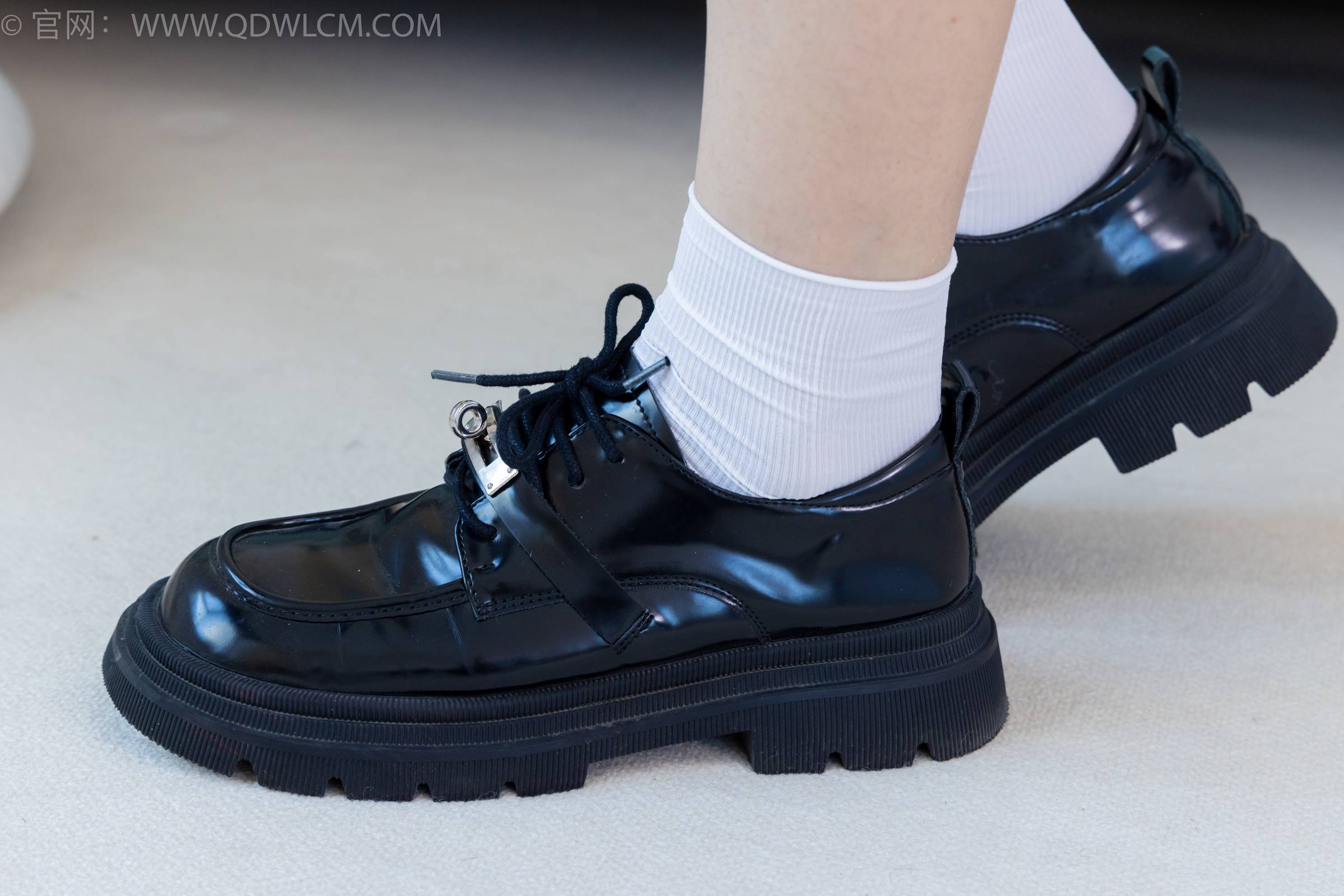 图片[26]-物恋传媒 NO.1784 小谷-皮鞋、白冰丝袜、裸足[150P] – 速更版-美库