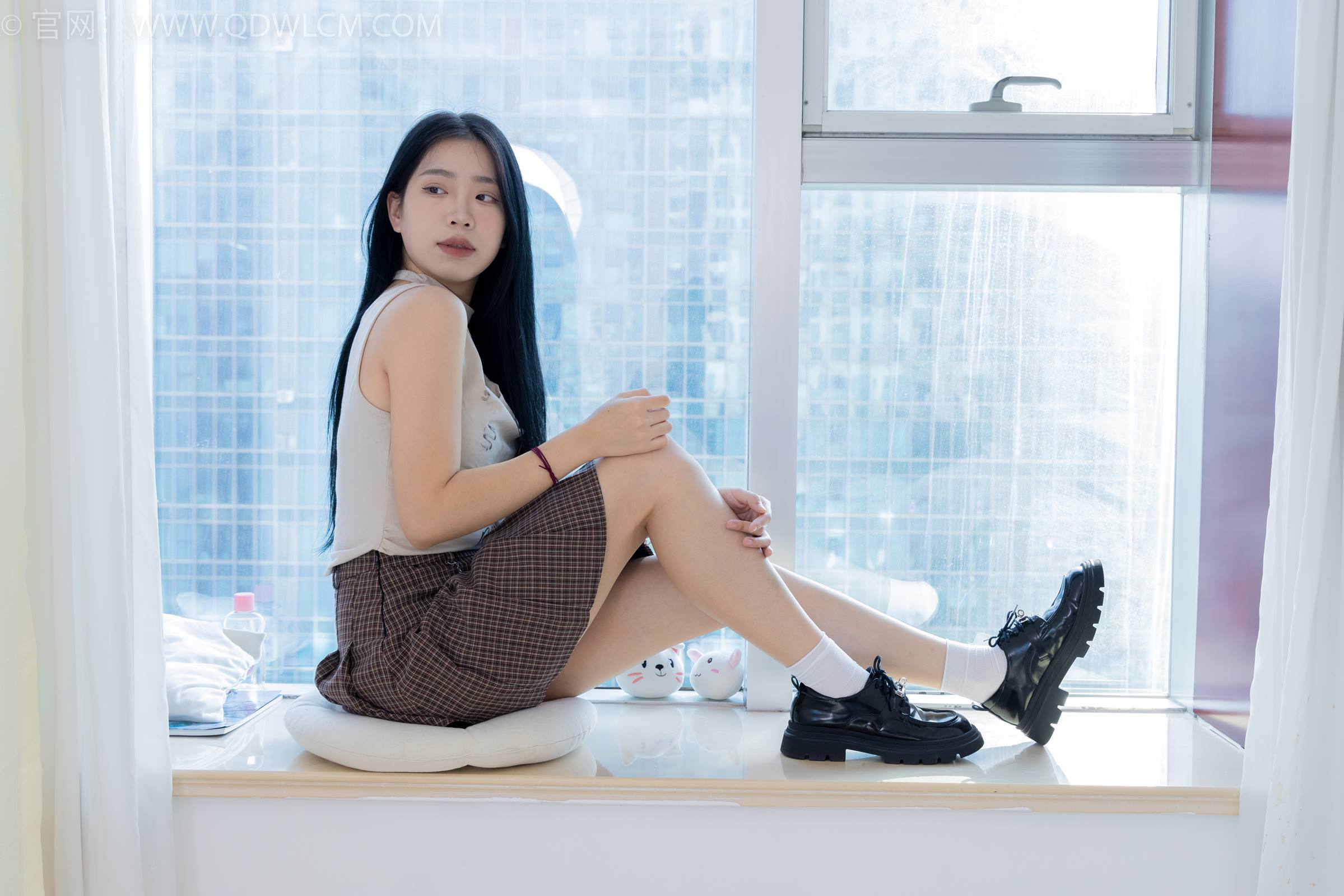 图片[41]-物恋传媒 NO.1784 小谷-皮鞋、白冰丝袜、裸足[150P] – 速更版-美库