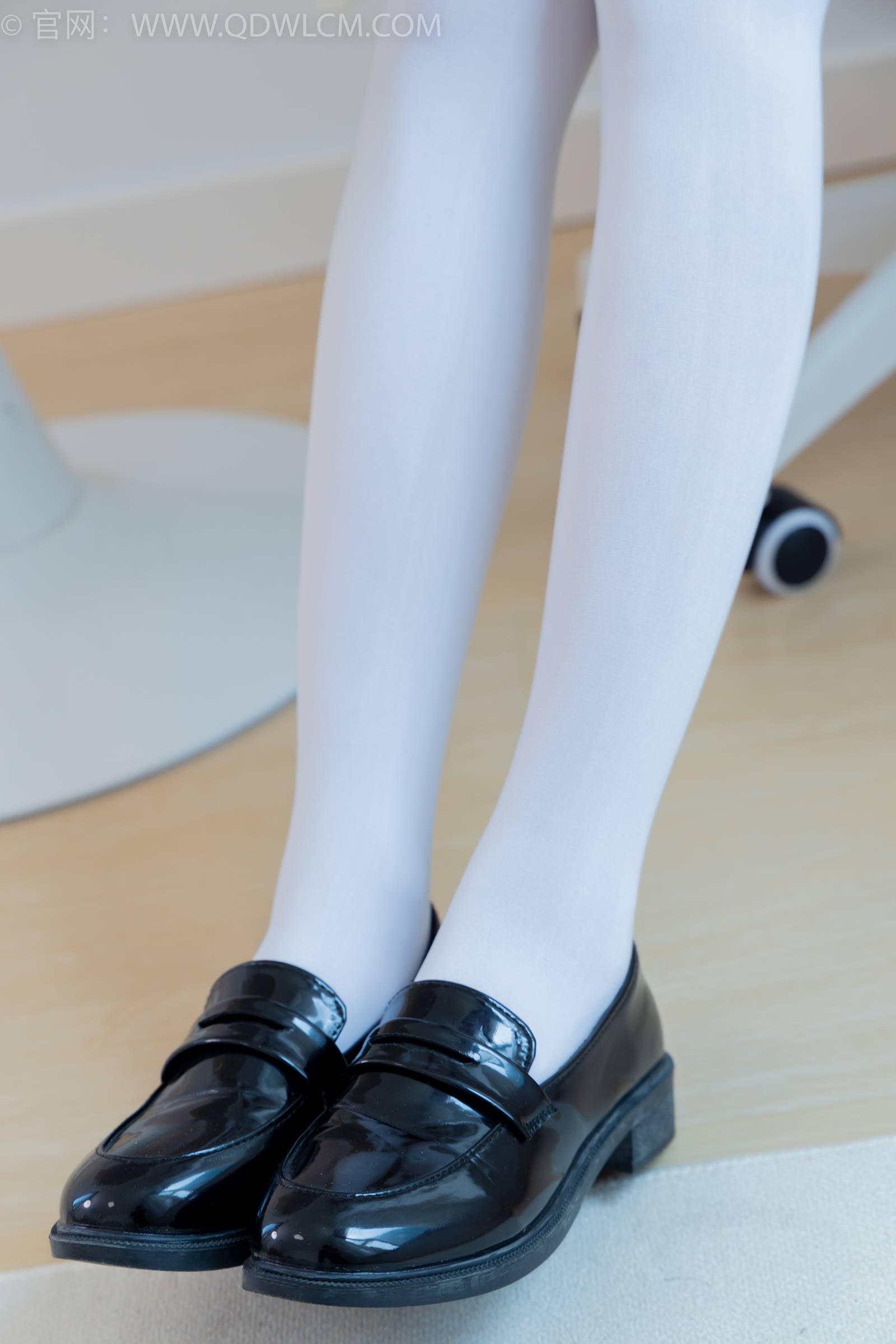 图片[31]-物恋传媒 NO.1785 青黛-皮鞋、厚白丝、裸足[160P] – 速更版-美库