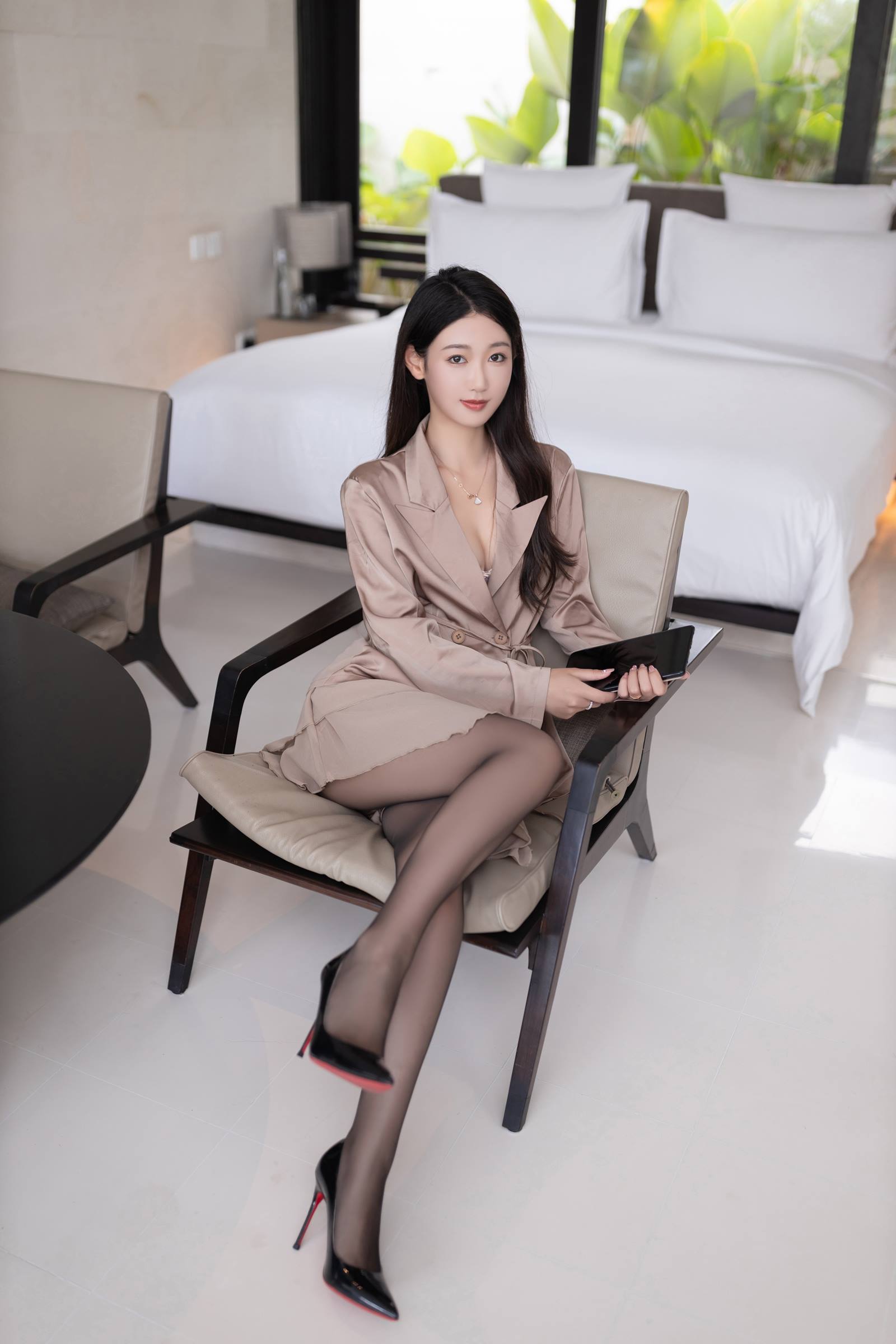 图片[30]-秀人内购@唐安琪 内购无水印 紫色内依配超薄嘿丝 [29P] – 速更版-美库