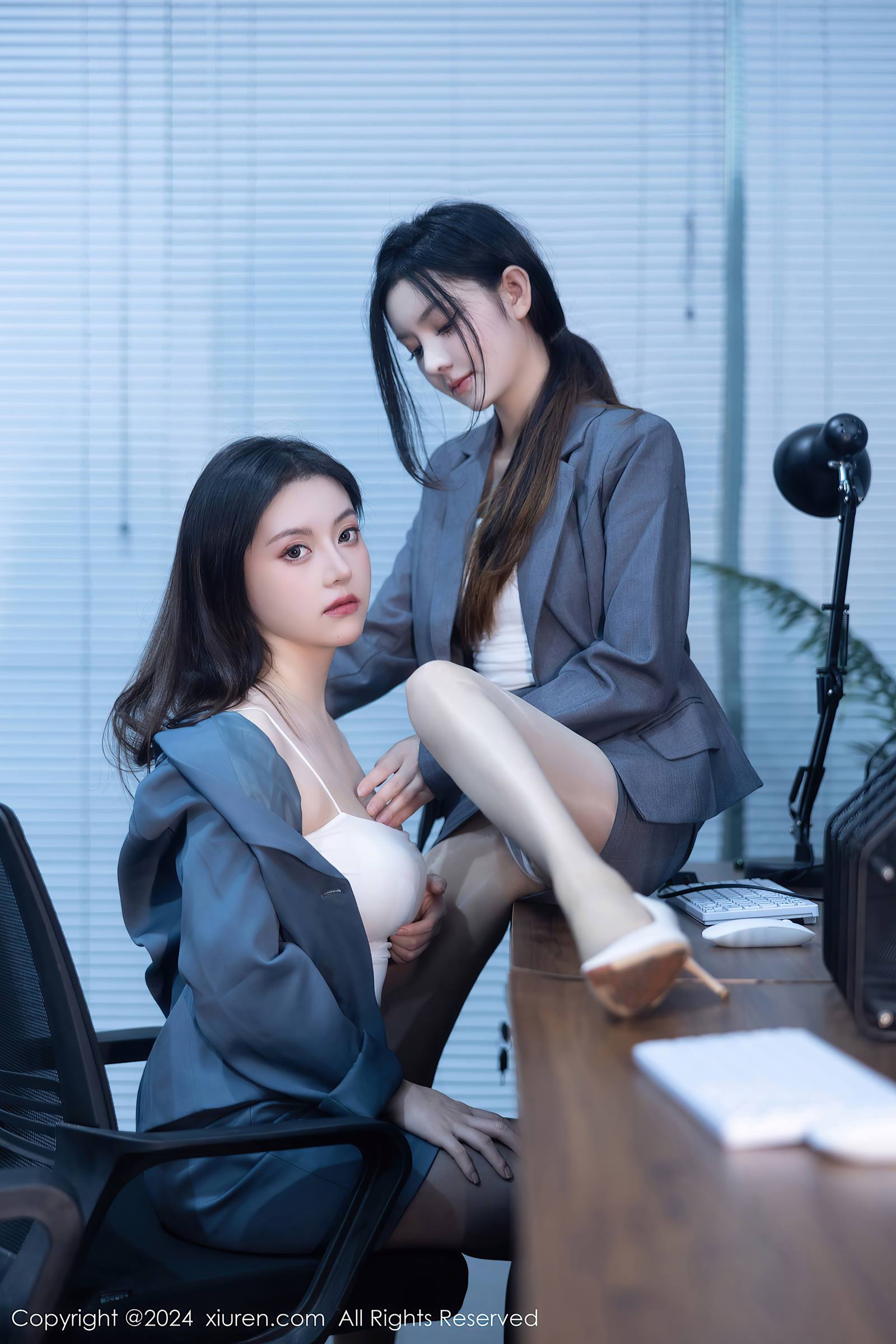 图片[11]-[Xiuren秀人网]2024.01.05 NO.7923 豆瓣酱 姐姐妹妹站起来 [27+1P] – 速更版-美库