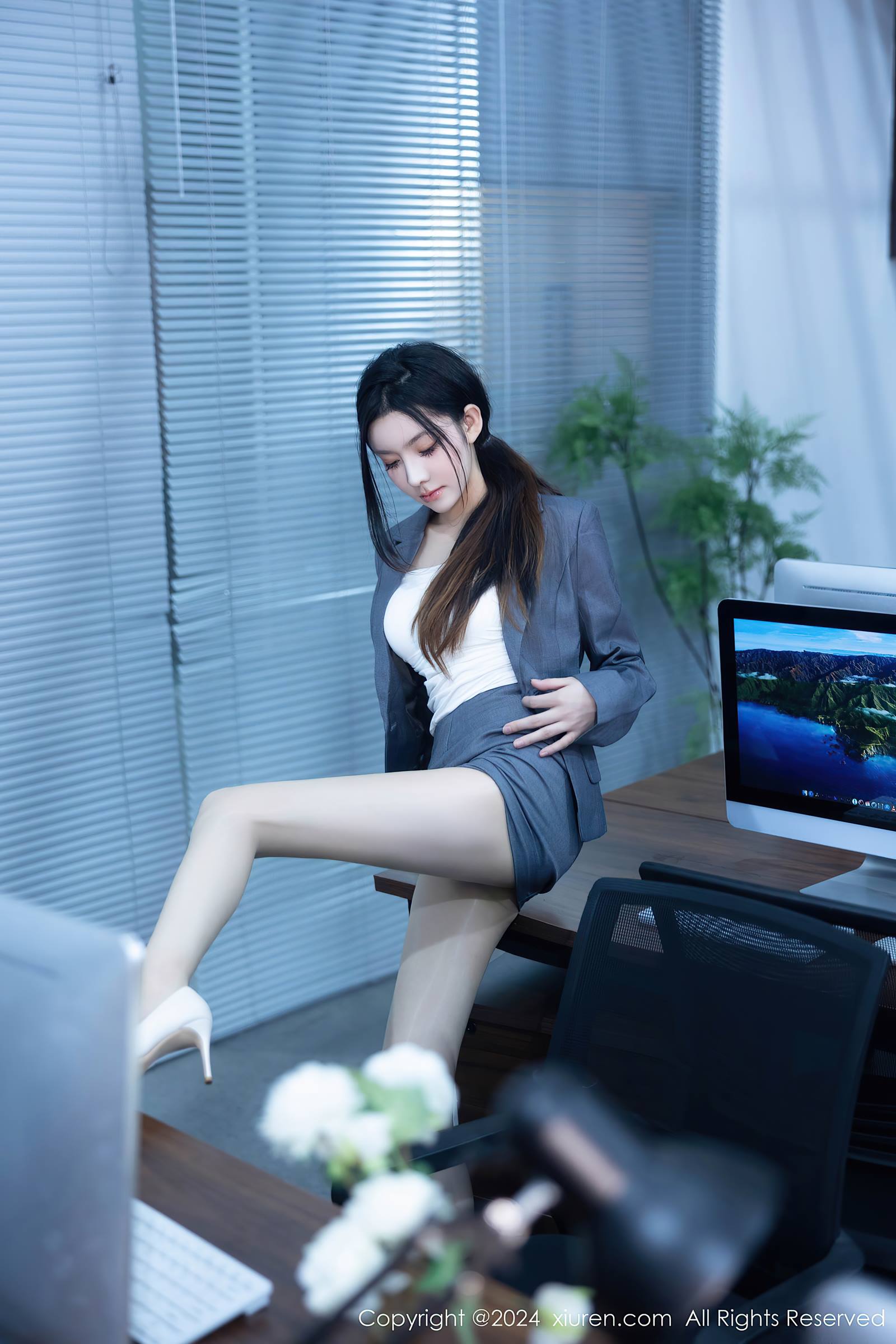 图片[29]-[Xiuren秀人网]2024.01.05 NO.7923 豆瓣酱 姐姐妹妹站起来 [27+1P] – 速更版-美库