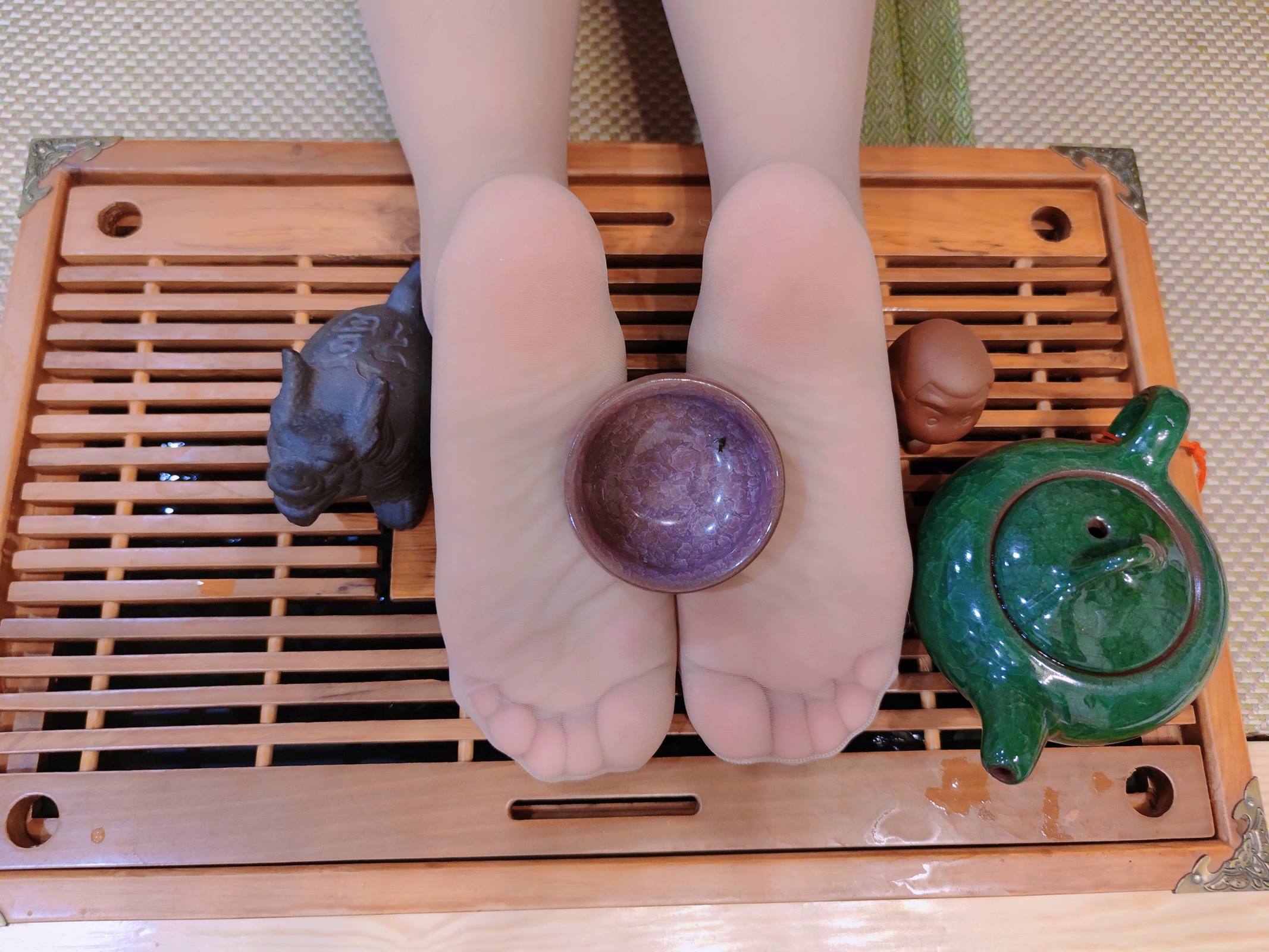 图片[29]-网紅Coser@地瓜小朋友 -茶艺每足[28P] – 速更版-美库