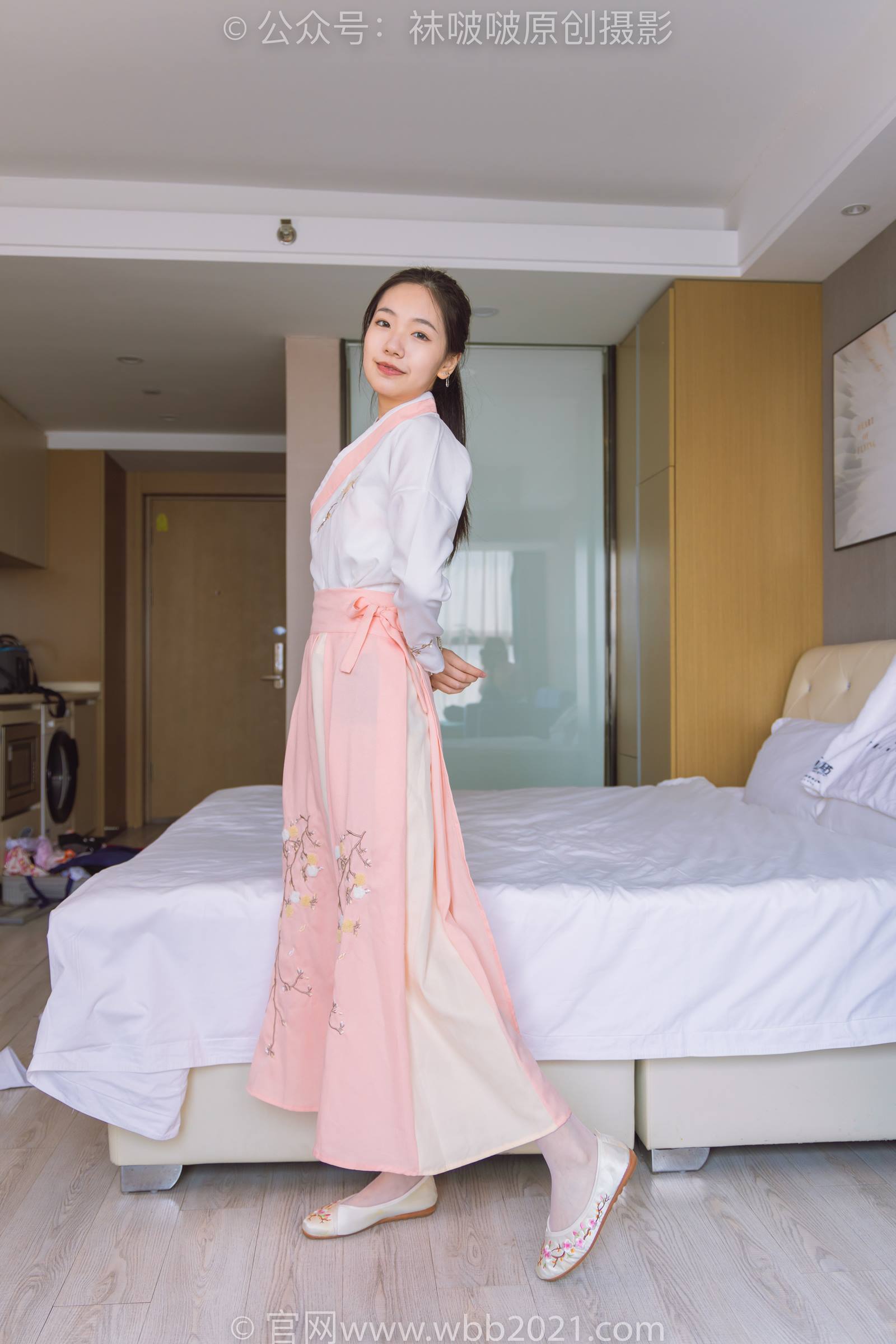 图片[136]-[BoBoSocks袜啵啵]NO.311 小甜豆-布鞋、白丝、裸足、古装[140P] – 速更版-美库