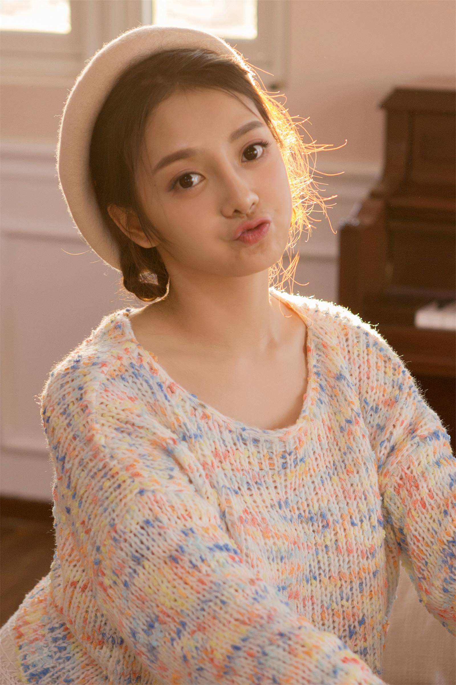 图片[22]-[YALAYI雅拉伊]2023.12.01 NO.1090 美少女[39+1P] – 速更版-美库