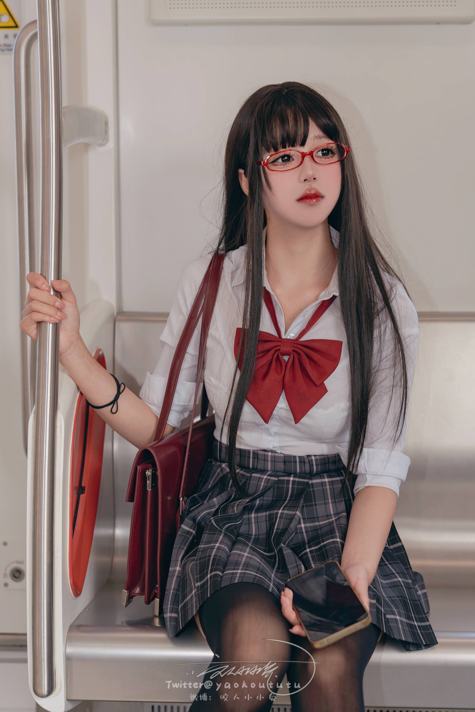 图片[12]-咬一口兔娘 NO.067 – 电车惊魂[29P] – 速更版-美库