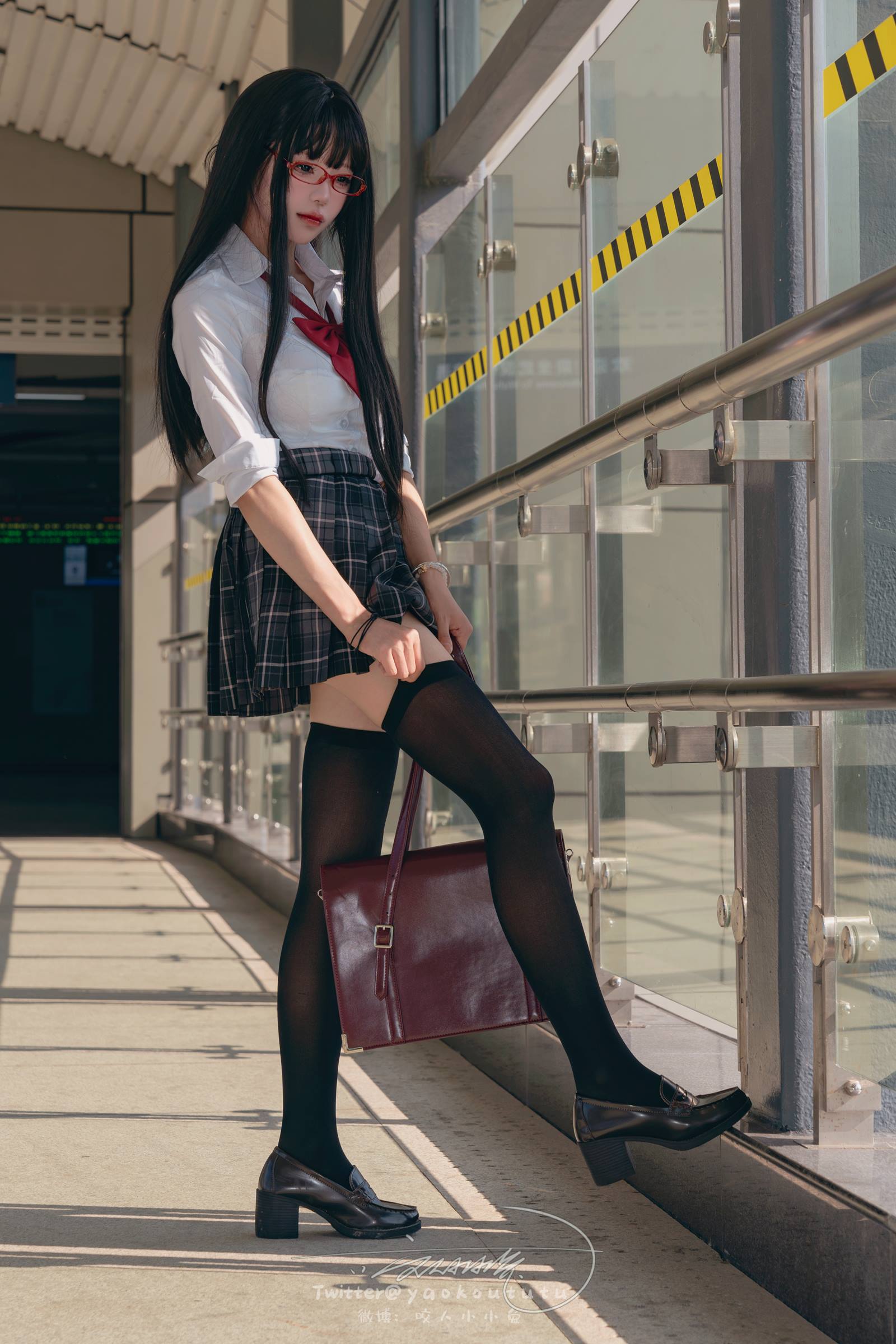 图片[28]-咬一口兔娘 NO.067 – 电车惊魂[29P] – 速更版-美库