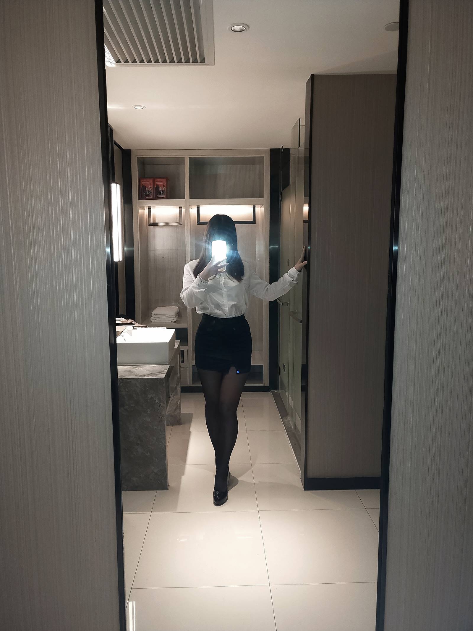 图片[21]-自闭颜球球(无颜小天使wy) – 今天的颜颜也不想加班[34P] – 速更版-美库