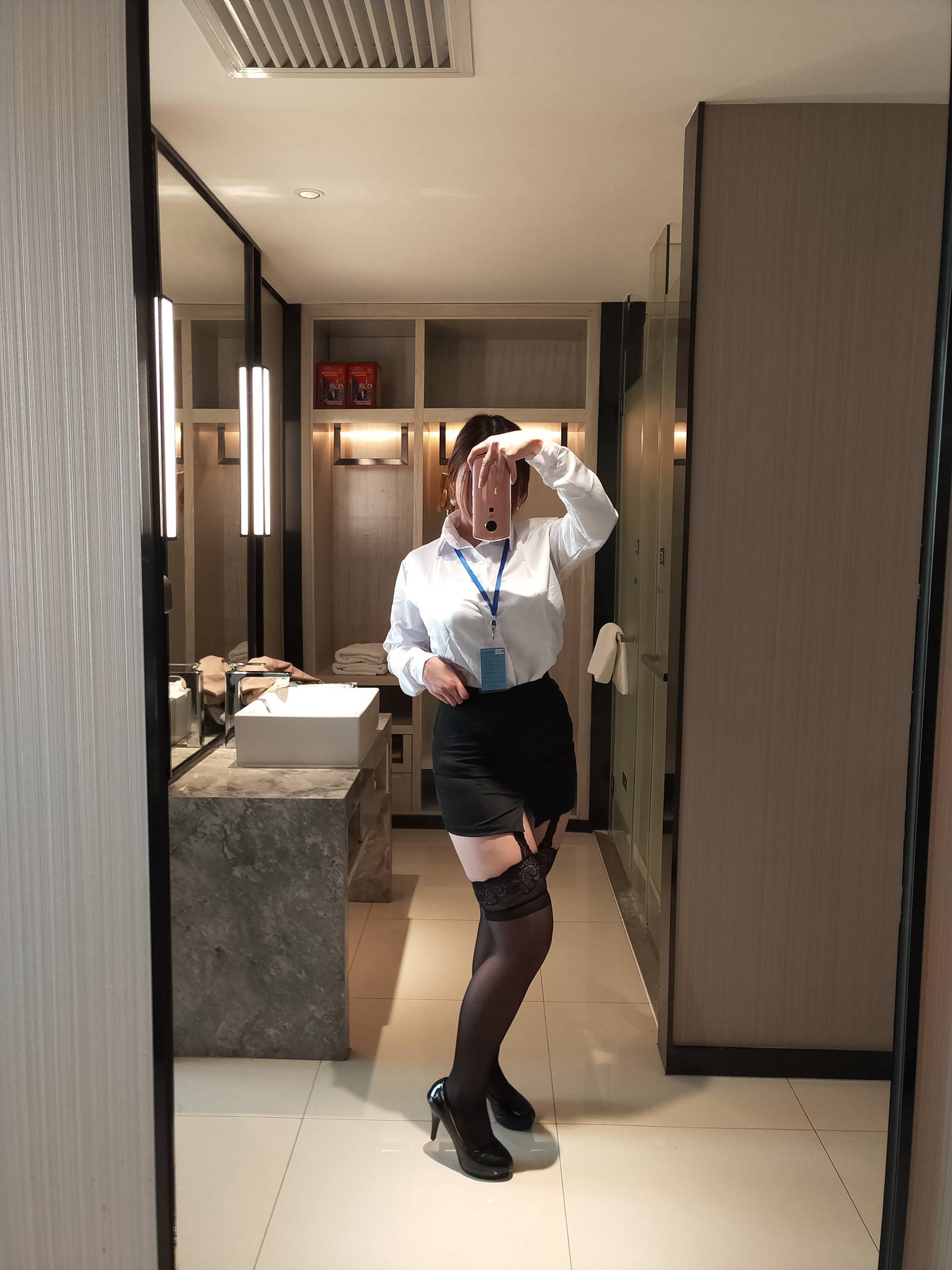 图片[23]-自闭颜球球(无颜小天使wy) – 今天的颜颜也不想加班[34P] – 速更版-美库