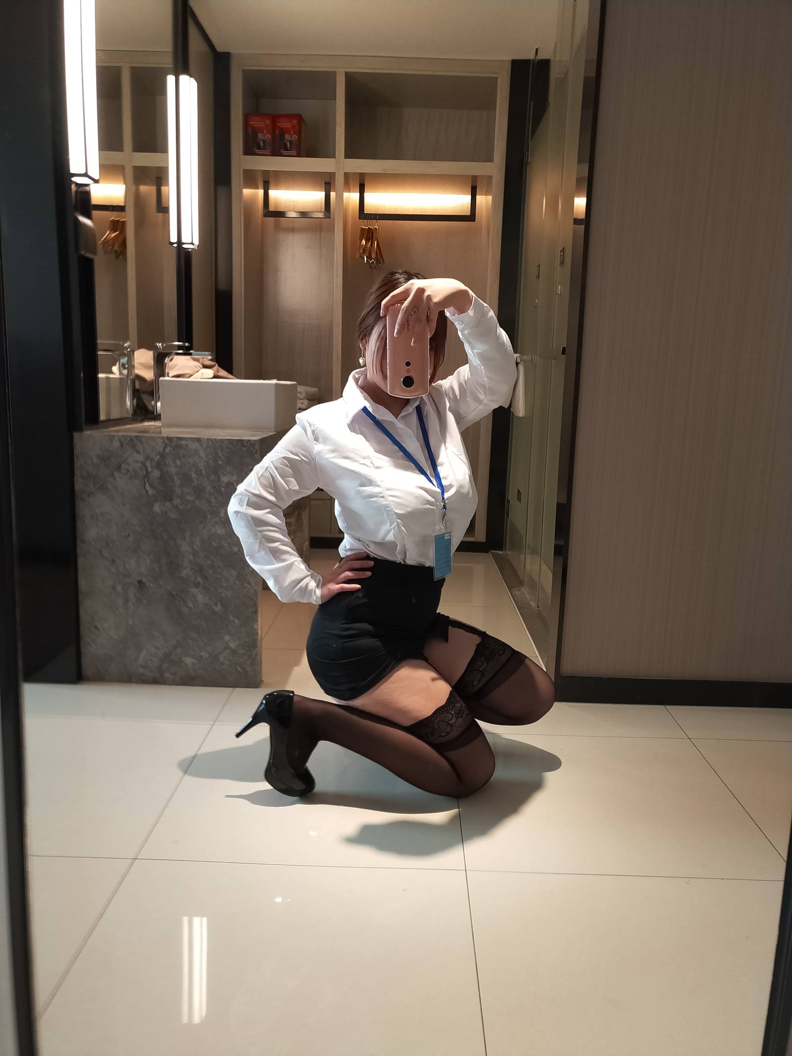 图片[25]-自闭颜球球(无颜小天使wy) – 今天的颜颜也不想加班[34P] – 速更版-美库