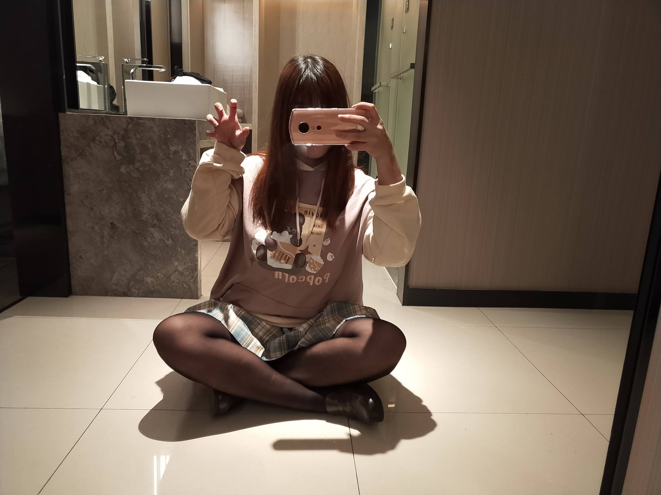 图片[27]-自闭颜球球(无颜小天使wy) – 今天的颜颜也不想加班[34P] – 速更版-美库