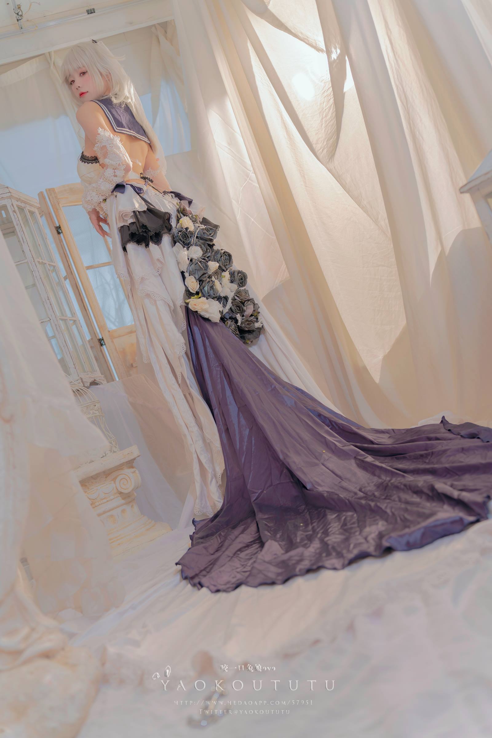 图片[13]-网紅博主@咬一口兔娘(黏黏团子兔) 九月T3专属特典『梳妆的大小姐-可畏』[31P] – 速更版-美库