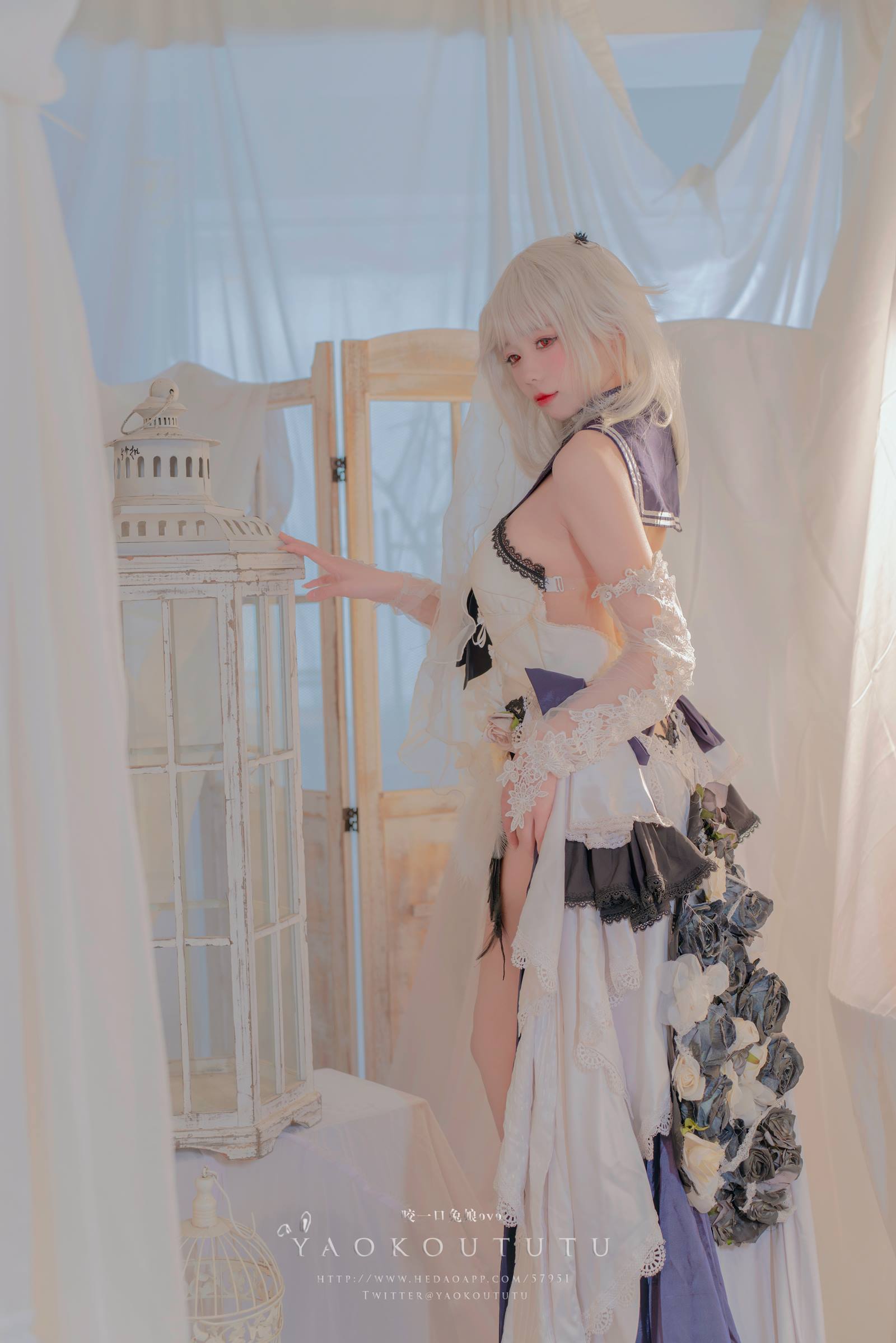 图片[14]-网紅博主@咬一口兔娘(黏黏团子兔) 九月T3专属特典『梳妆的大小姐-可畏』[31P] – 速更版-美库