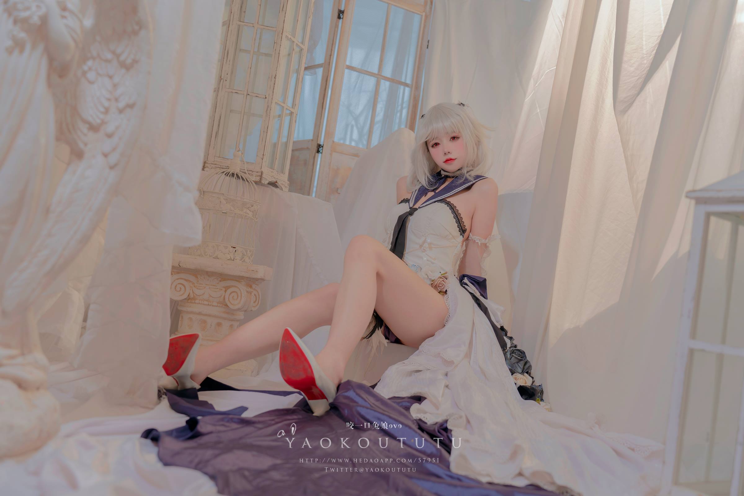 图片[18]-网紅博主@咬一口兔娘(黏黏团子兔) 九月T3专属特典『梳妆的大小姐-可畏』[31P] – 速更版-美库