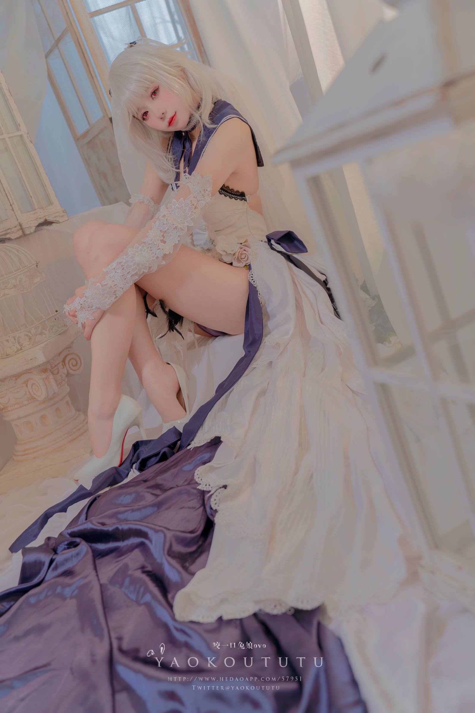 图片[20]-网紅博主@咬一口兔娘(黏黏团子兔) 九月T3专属特典『梳妆的大小姐-可畏』[31P] – 速更版-美库