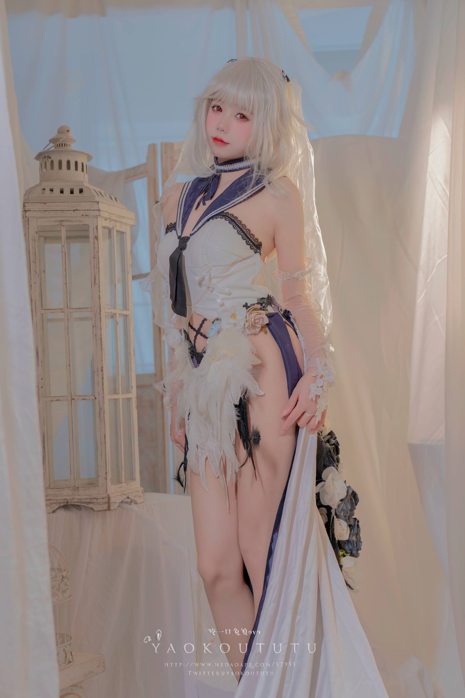 图片[31]-网紅博主@咬一口兔娘(黏黏团子兔) 九月T3专属特典『梳妆的大小姐-可畏』[31P] – 速更版-美库