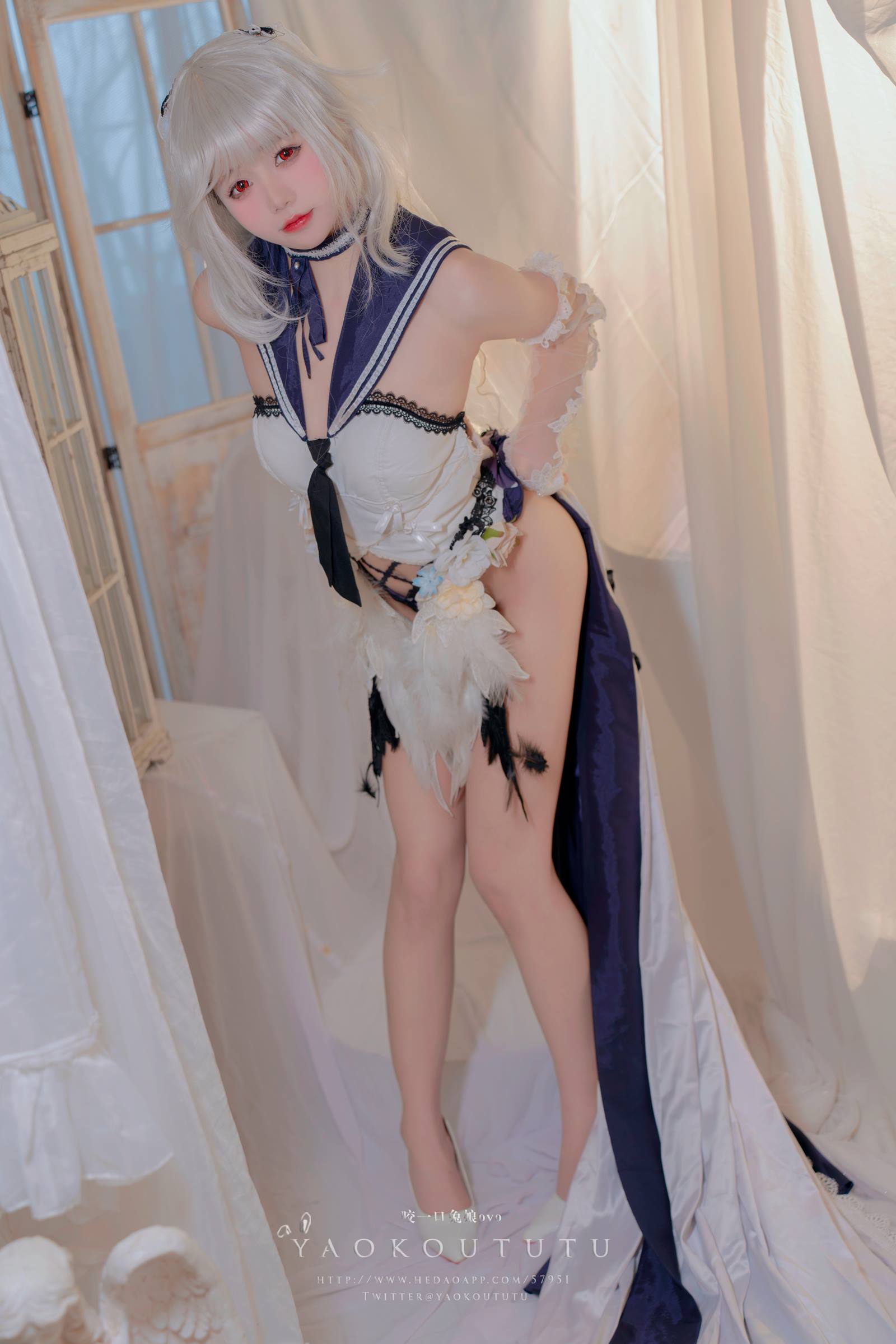 图片[33]-网紅博主@咬一口兔娘(黏黏团子兔) 九月T3专属特典『梳妆的大小姐-可畏』[31P] – 速更版-美库