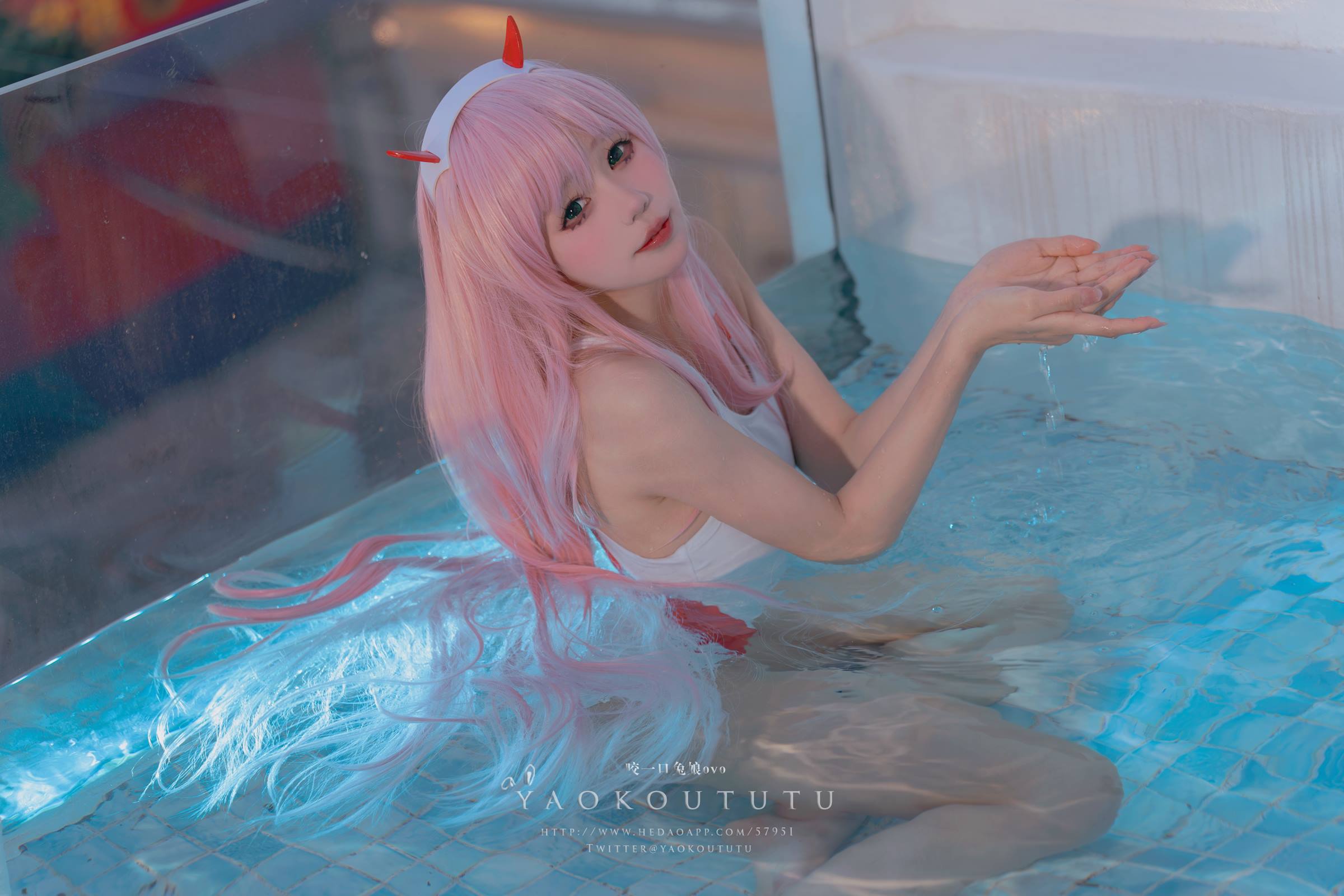 图片[31]-网紅博主@咬一口兔娘(黏黏团子兔) 『国家队02泳装』Pretty [32P] – 速更版-美库