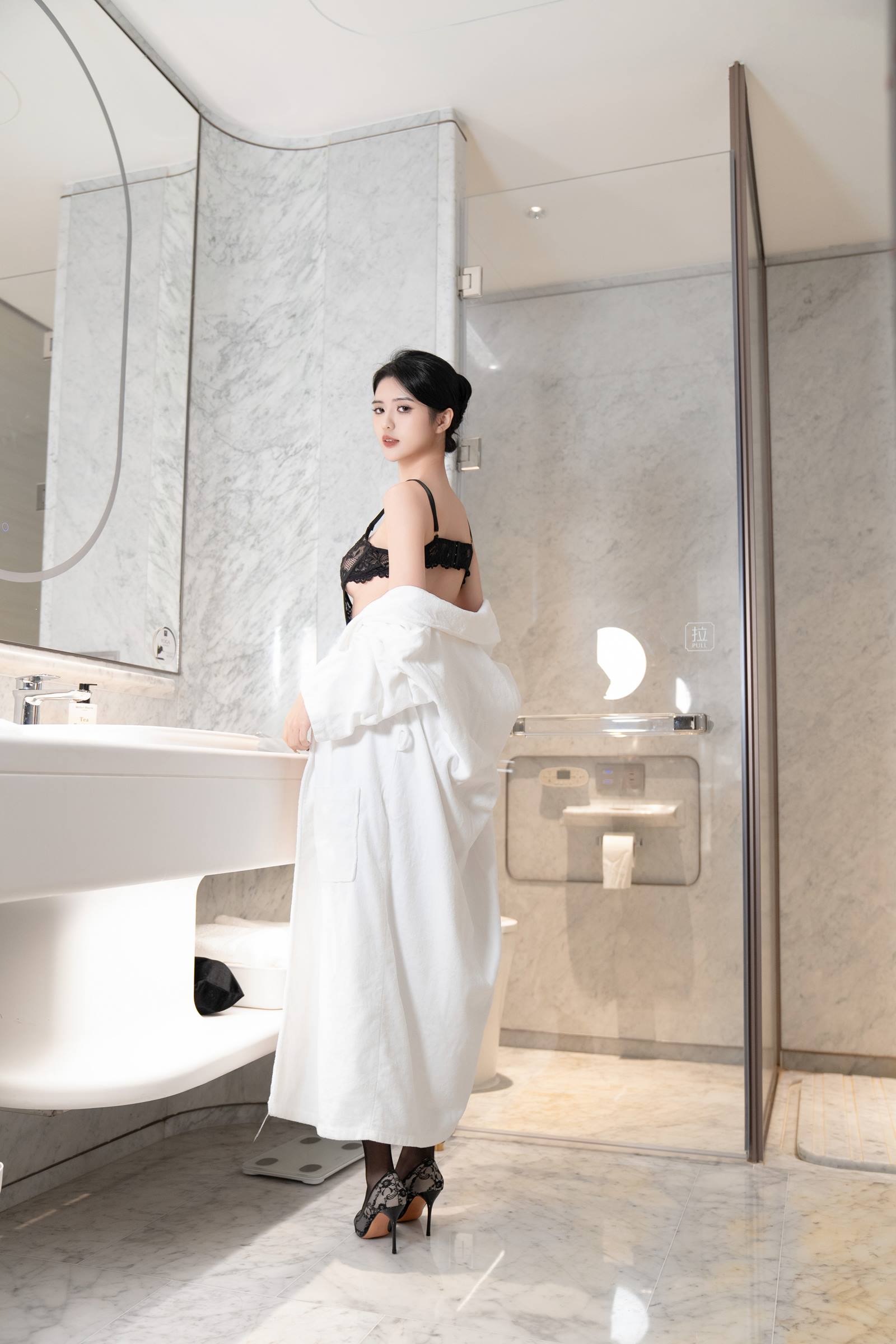 图片[22]-浅浅Danny – 性感黑白蕾丝[24P] – 速更版-美库