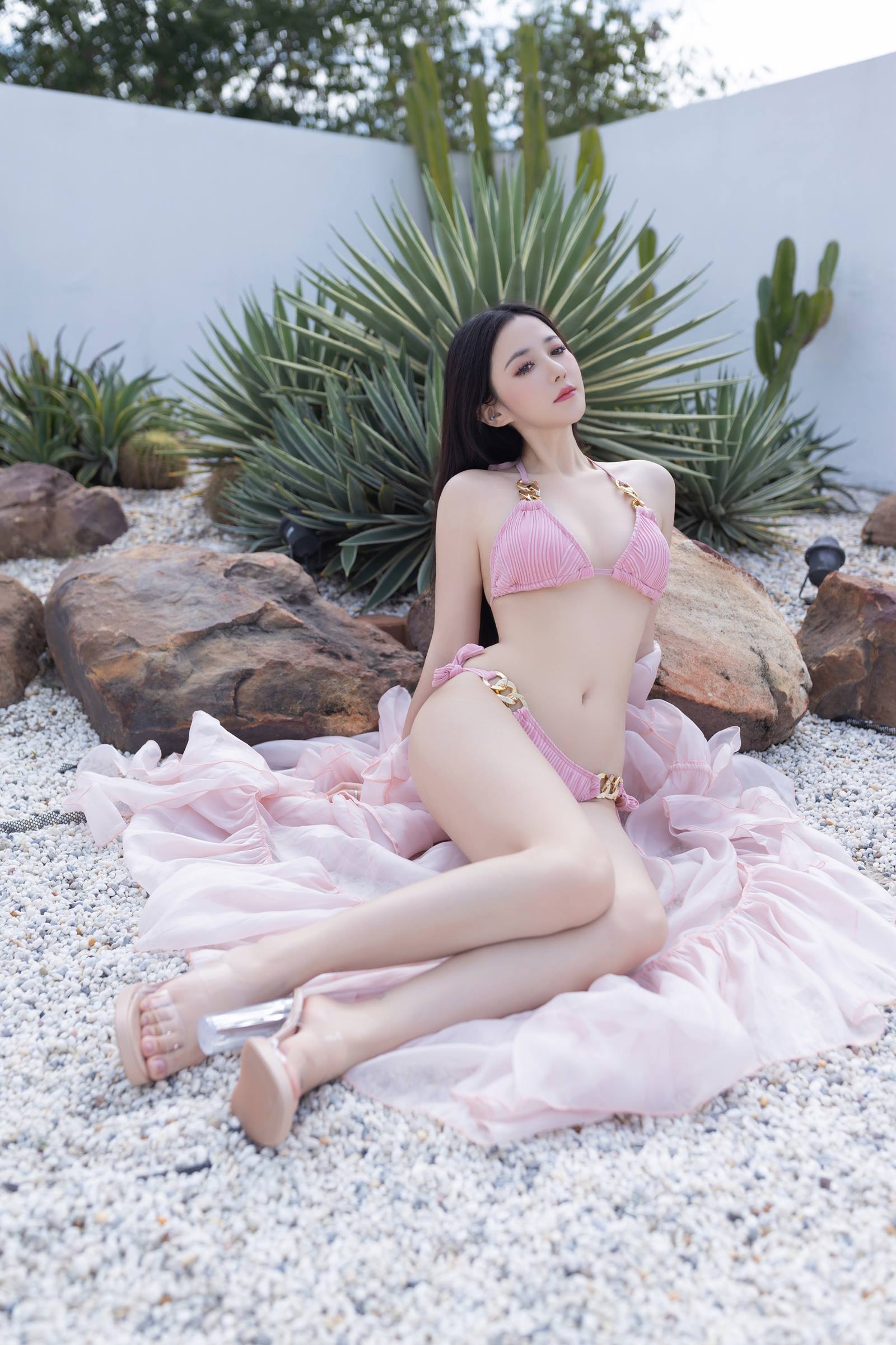 图片[60]-秀人名模鱼子酱Fish《粉色比基尼》[86P] – 速更版-美库