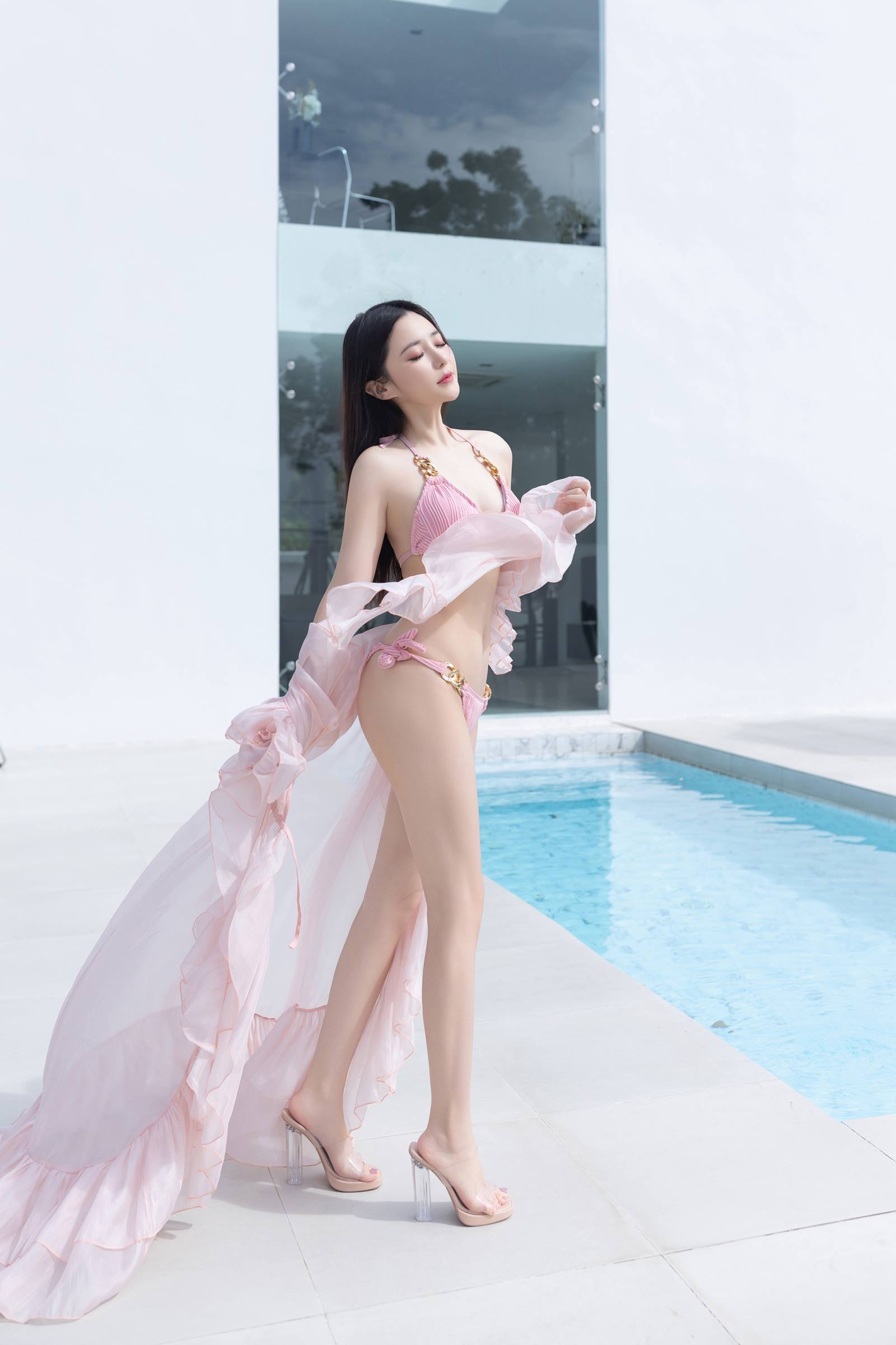 图片[72]-秀人名模鱼子酱Fish《粉色比基尼》[86P] – 速更版-美库