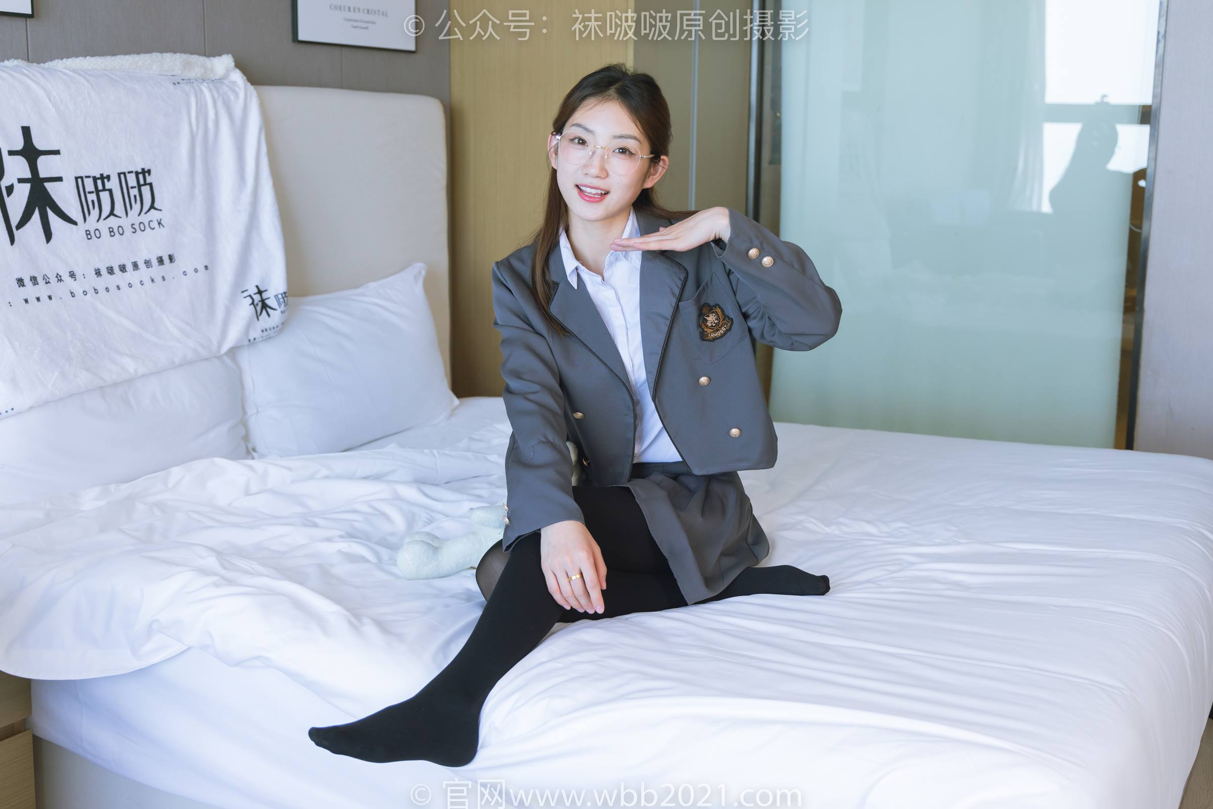 图片[54]-[BoBoSocks袜啵啵]NO.315 小沫-平底鞋、厚黑丝、模特穿鞋及丝袜踩玩偶小熊剧情[140P] – 速更版-美库