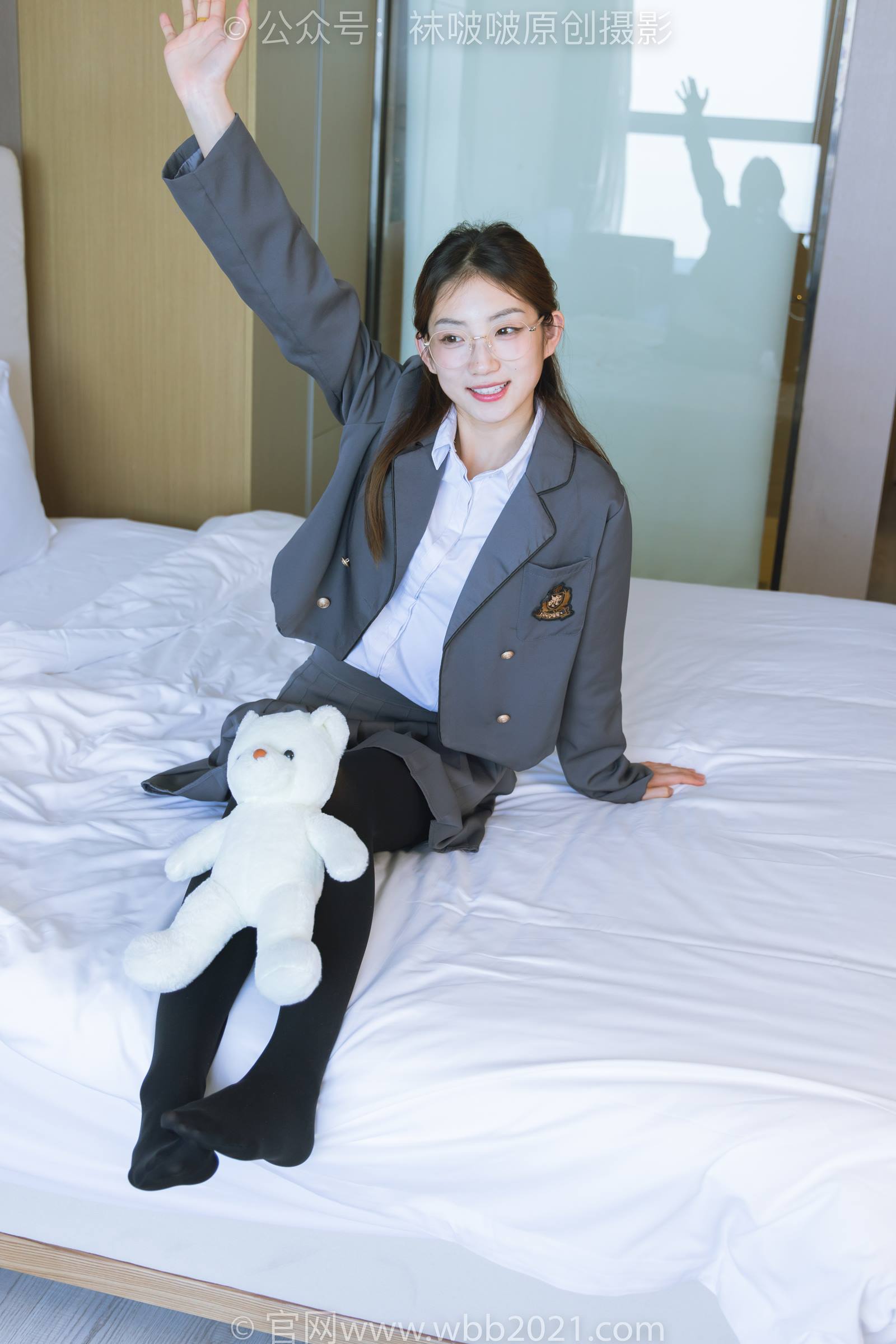 图片[61]-[BoBoSocks袜啵啵]NO.315 小沫-平底鞋、厚黑丝、模特穿鞋及丝袜踩玩偶小熊剧情[140P] – 速更版-美库