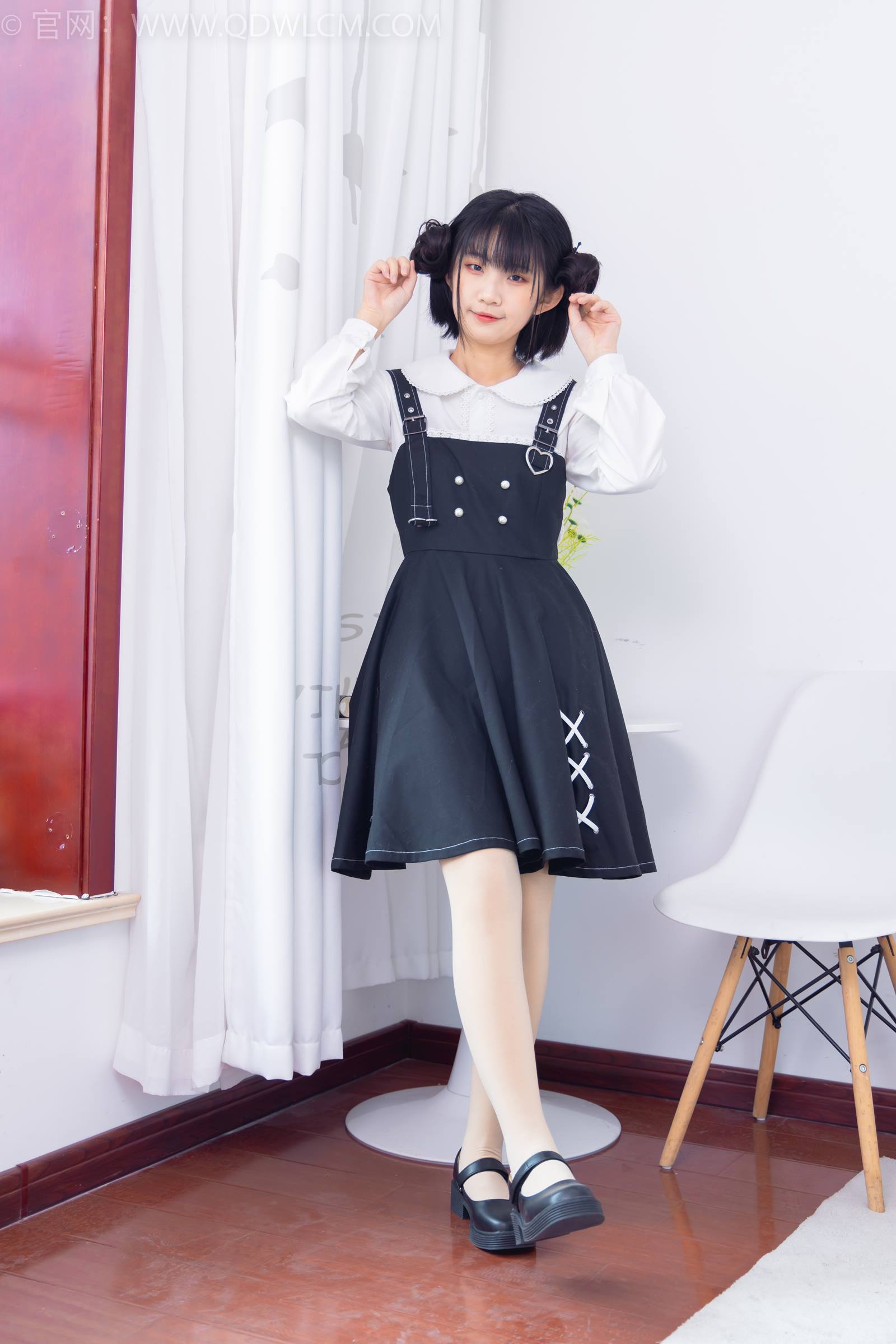 图片[25]-物恋传媒 NO.1799 暗月-爱笑的眼睛[150P] – 速更版-美库