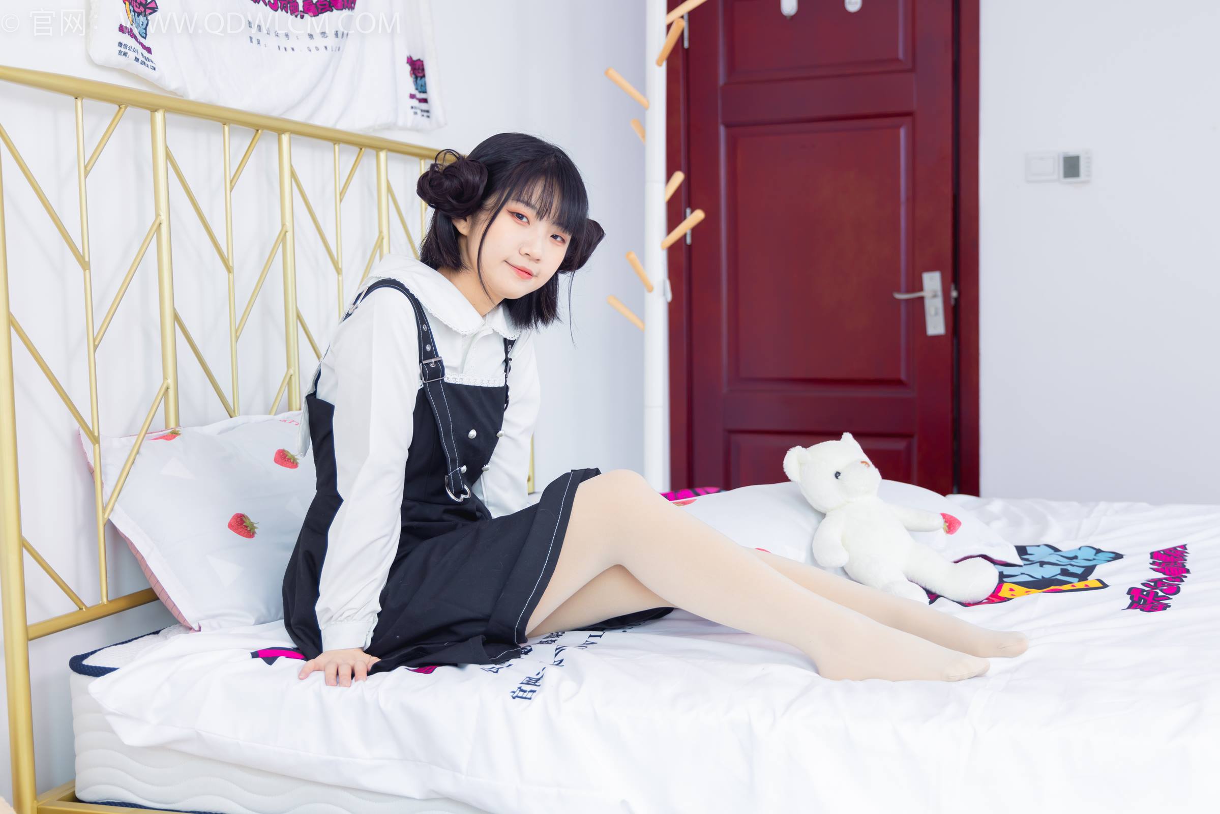 图片[71]-物恋传媒 NO.1799 暗月-爱笑的眼睛[150P] – 速更版-美库