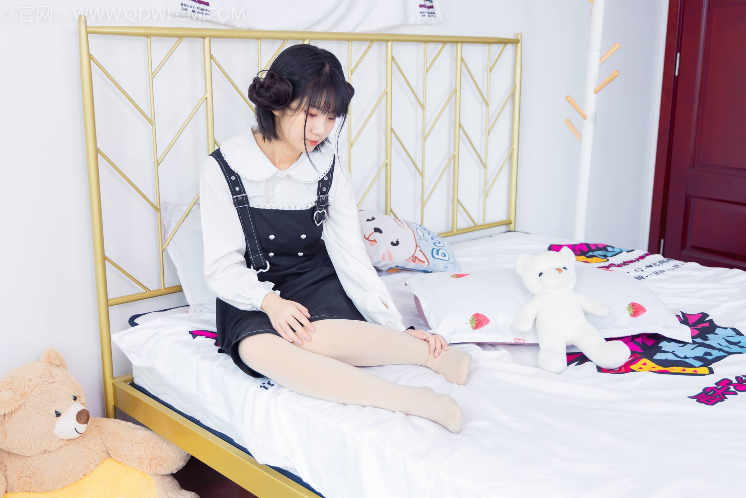 图片[75]-物恋传媒 NO.1799 暗月-爱笑的眼睛[150P] – 速更版-美库