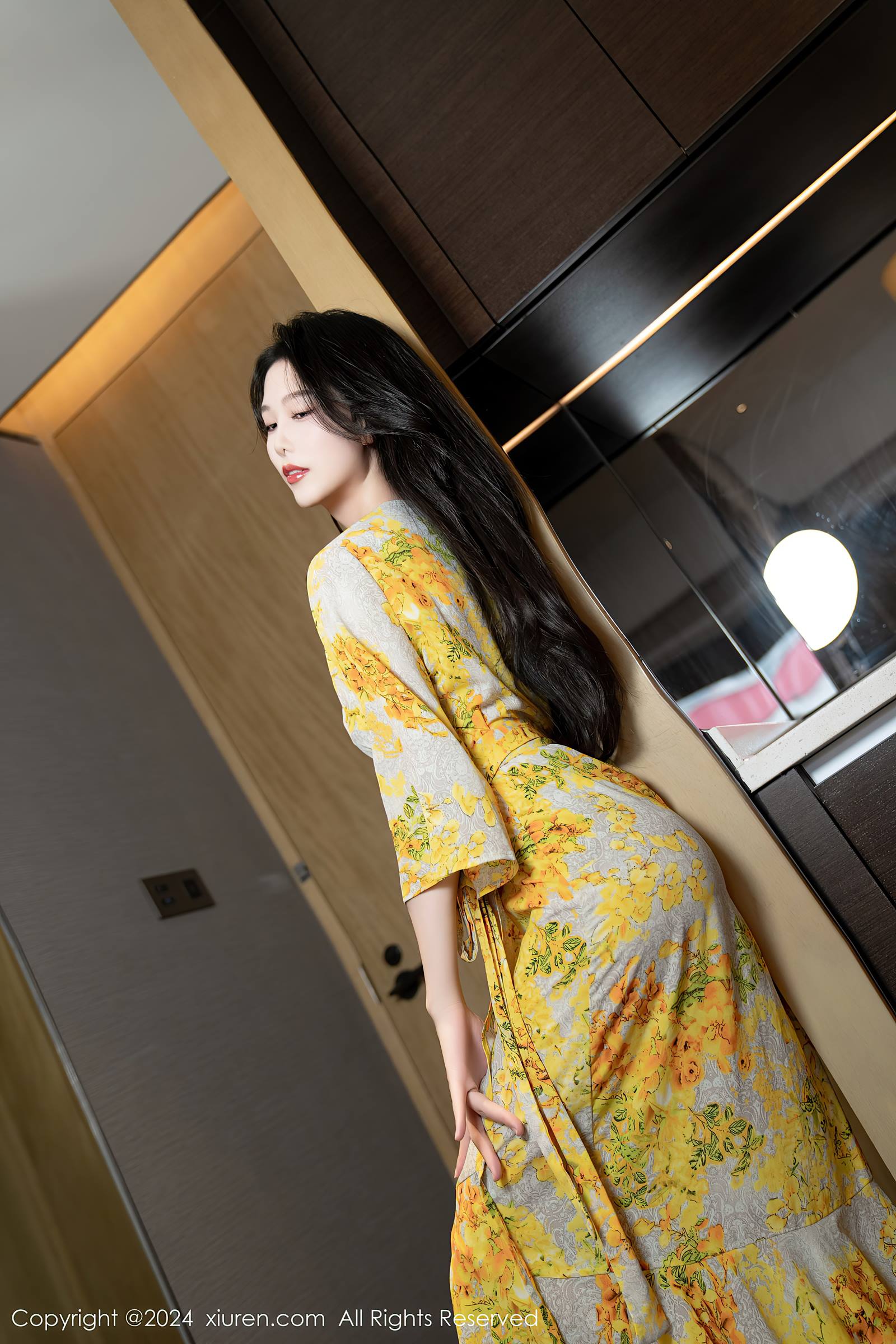 图片[27]-[Xiuren秀人网]2024.01.18 NO.7981 利世 黄花长裙 [32+1P] – 速更版-美库