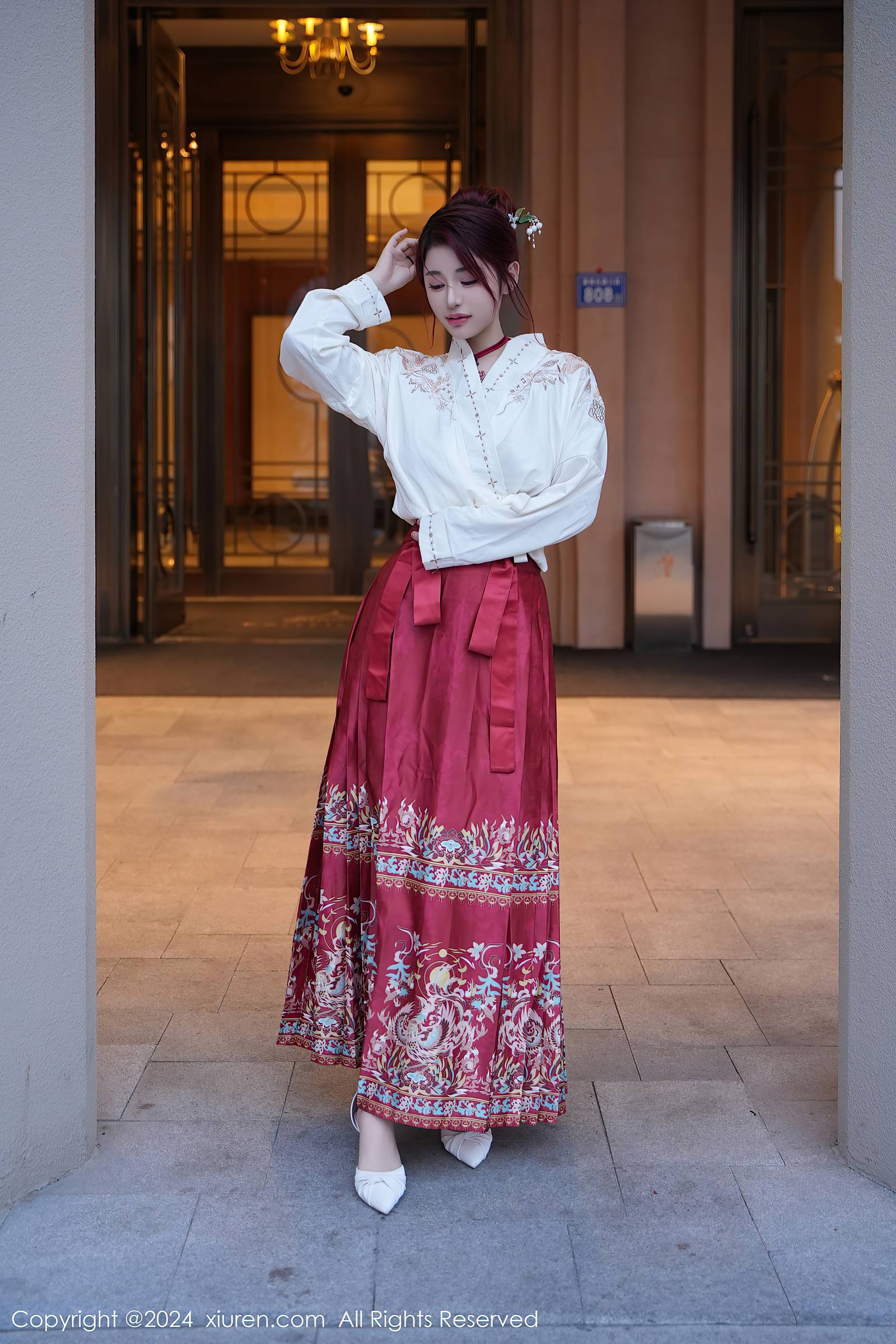 图片[10]-[Xiuren秀人网]2024.01.19 NO.7985 美七Mia 最火马面裙 [28+1P] – 速更版-美库