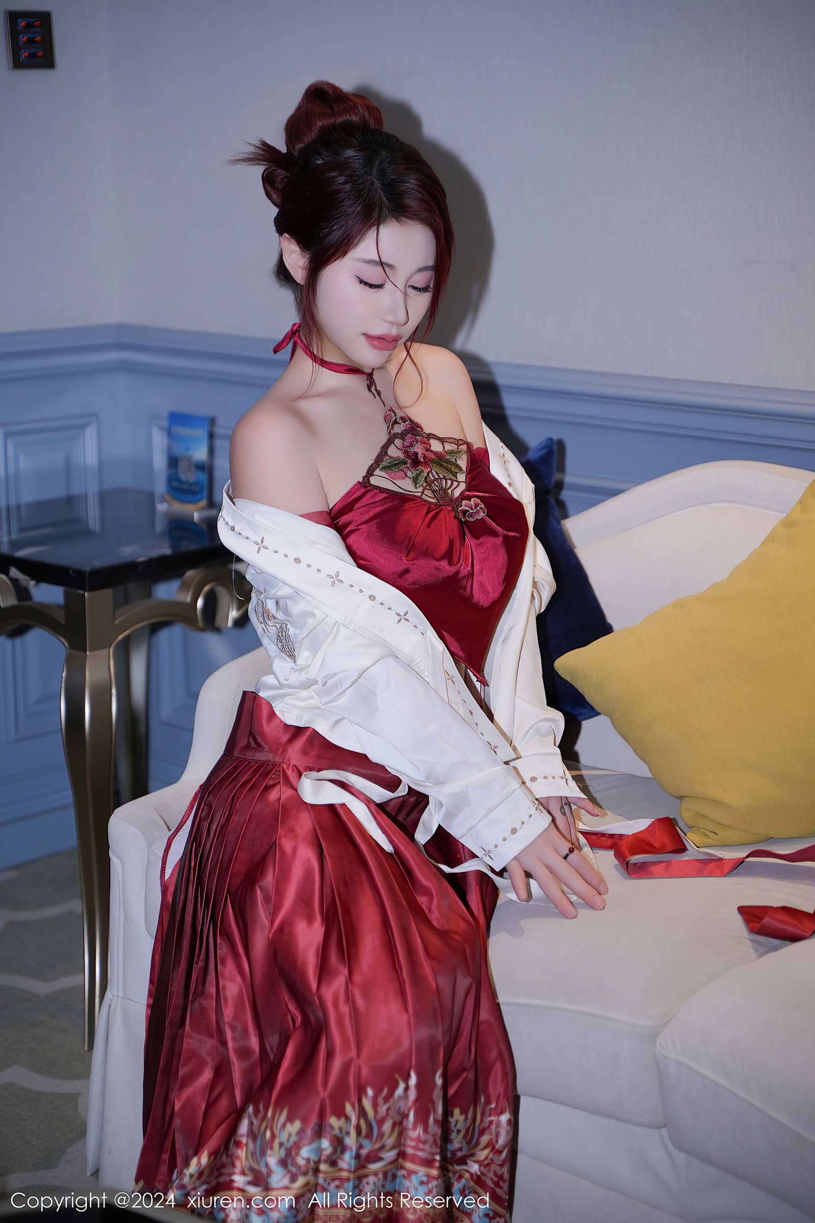 图片[27]-[Xiuren秀人网]2024.01.19 NO.7985 美七Mia 最火马面裙 [28+1P] – 速更版-美库