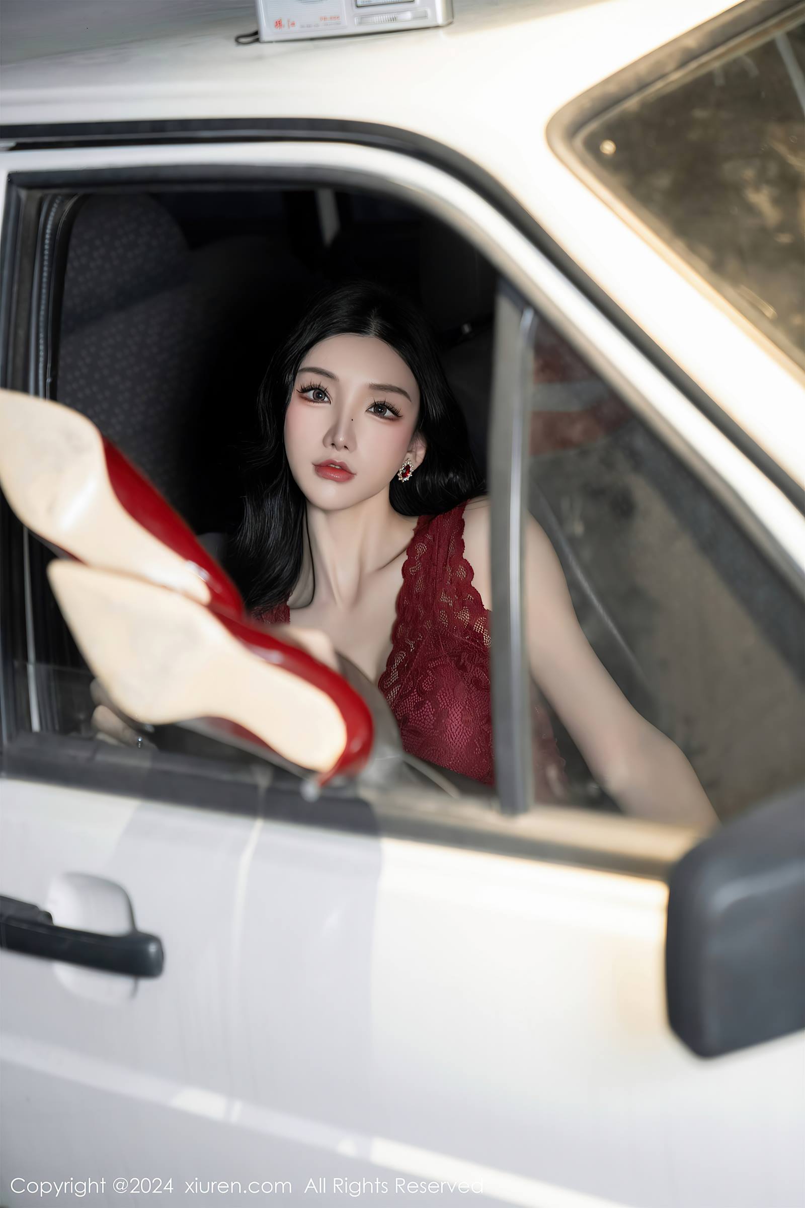 图片[18]-[Xiuren秀人网]2024.01.19 NO.7993 周于希Sally 枕着爱心 [32+1P] – 速更版-美库