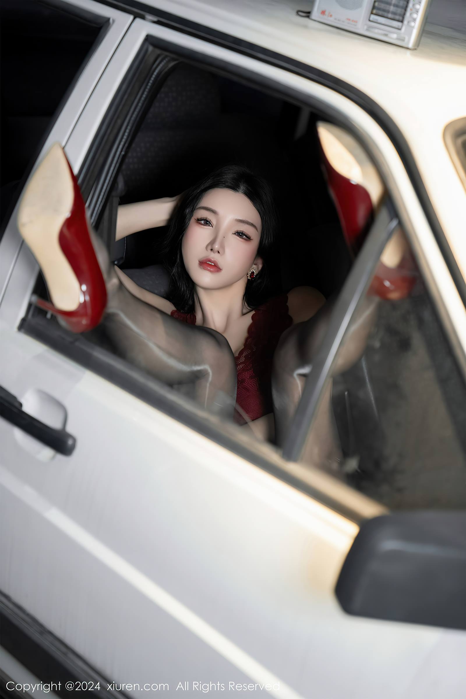 图片[19]-[Xiuren秀人网]2024.01.19 NO.7993 周于希Sally 枕着爱心 [32+1P] – 速更版-美库