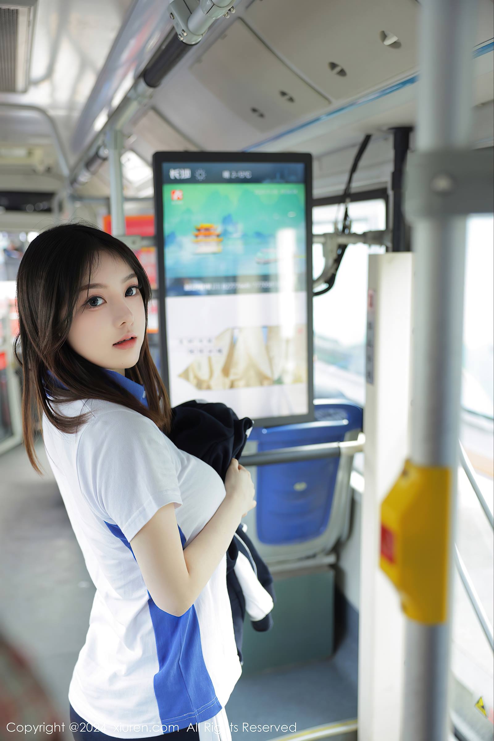 图片[26]-[Xiuren秀人网]2024.01.19 NO.7994 豆瓣酱 向我这样的朋友 [27+1P] – 速更版-美库