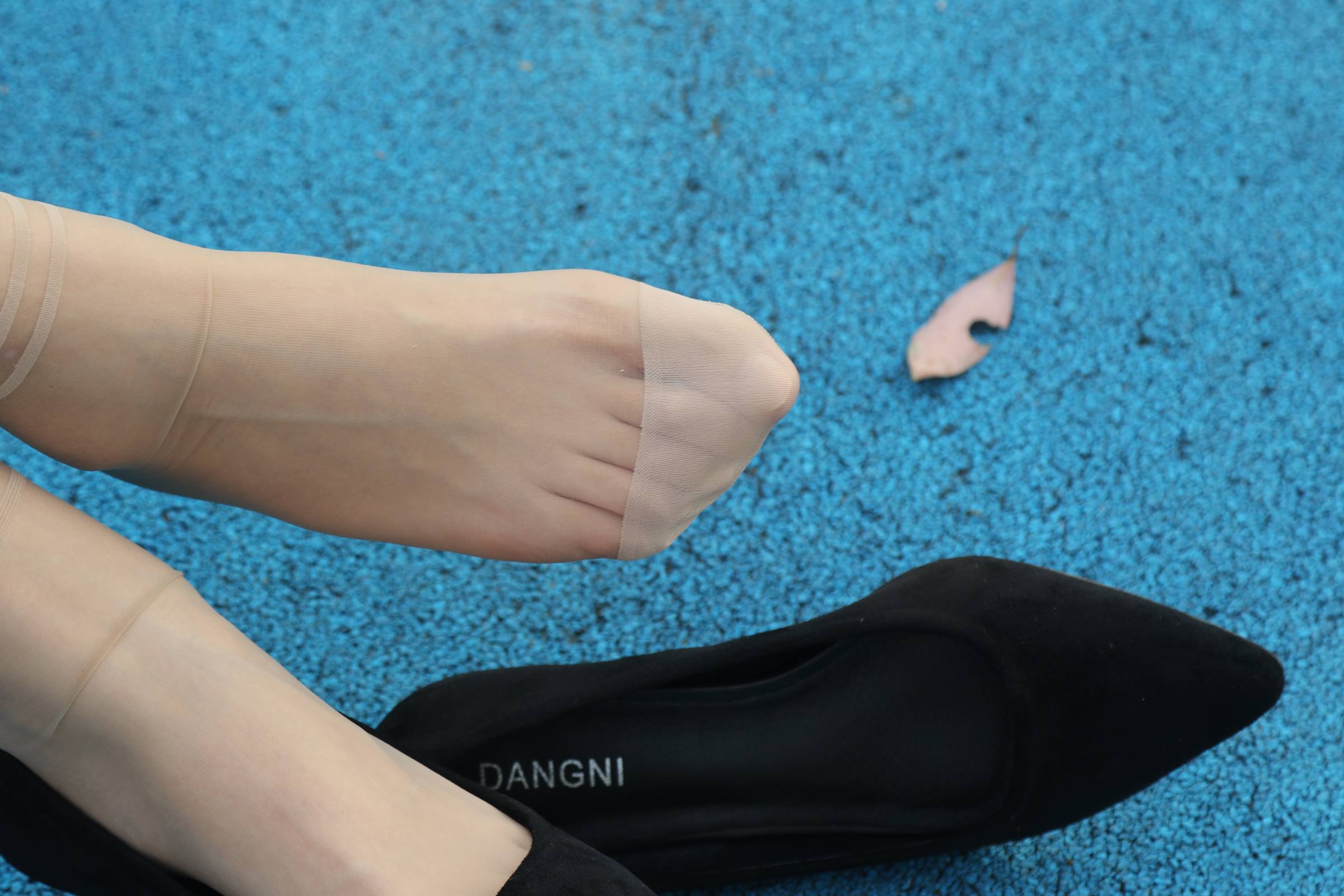 图片[25]-自由摄影 No.003 研究生小姐姐的日常拍照打卡生活 [107P] – 速更版-美库