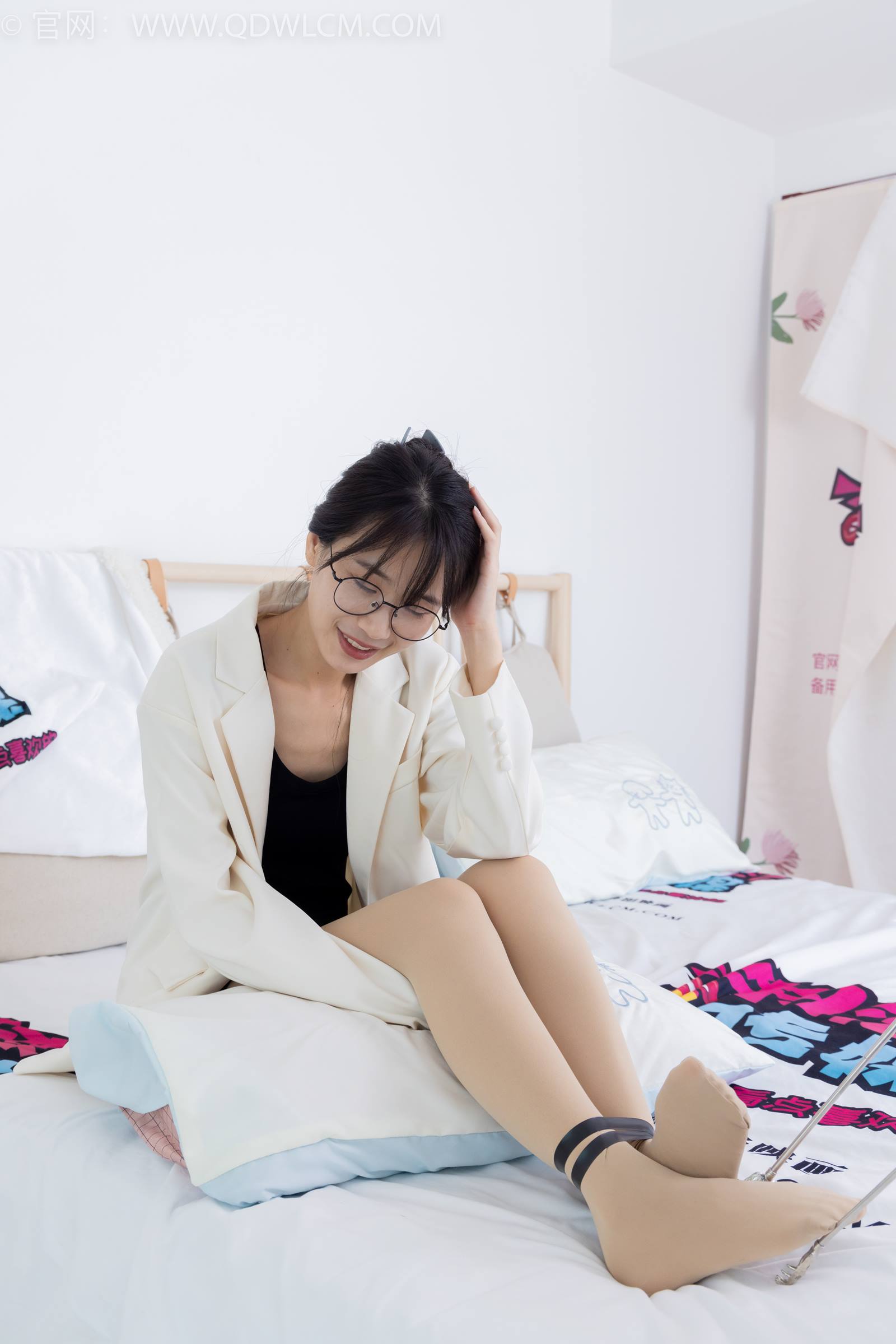 图片[74]-物恋传媒 NO.1805 菜菜-星河长明[160P] – 速更版-美库