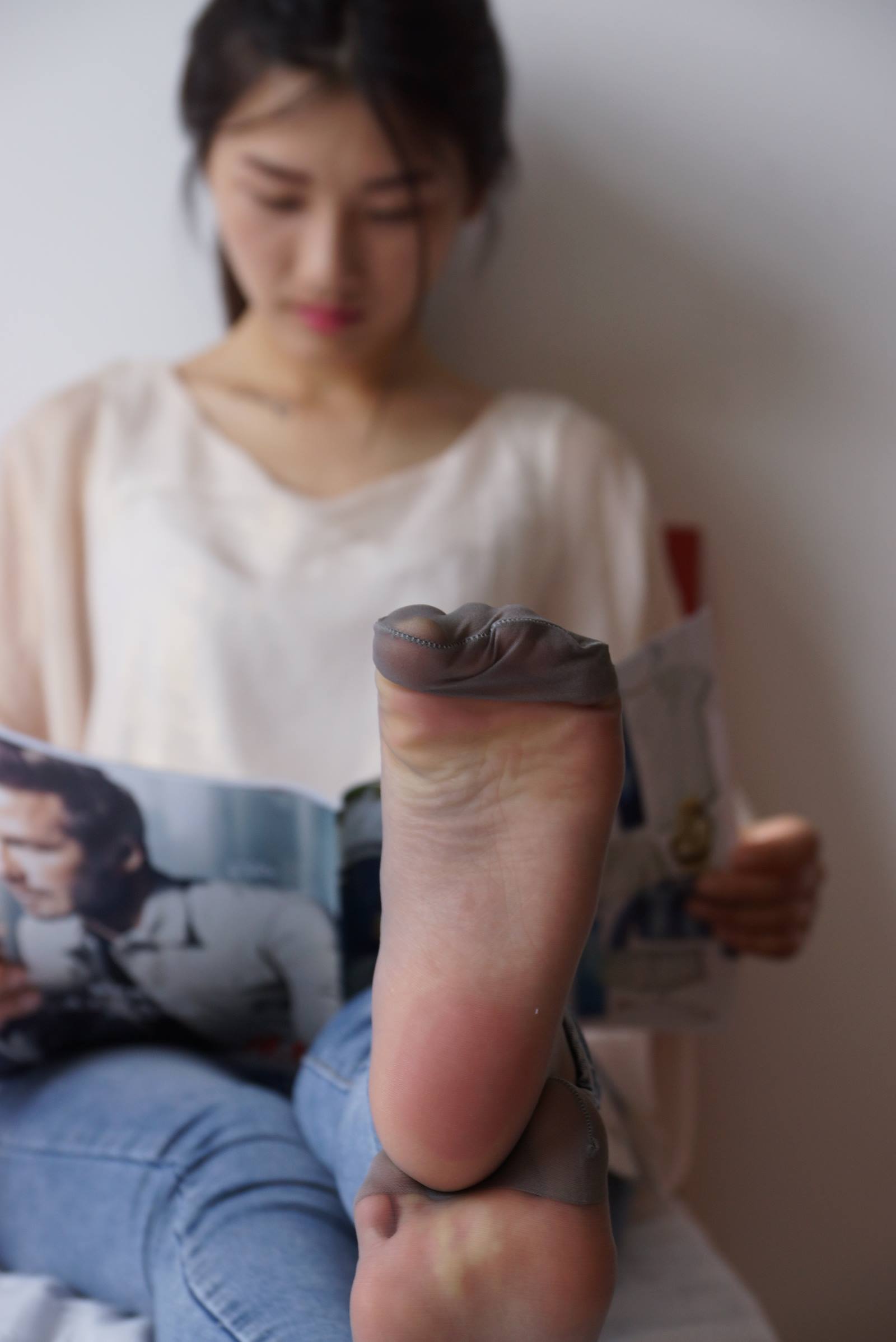 图片[10]-自由摄影 No.005 惬意的周末经典短灰丝陪你看看书 [93P] – 速更版-美库