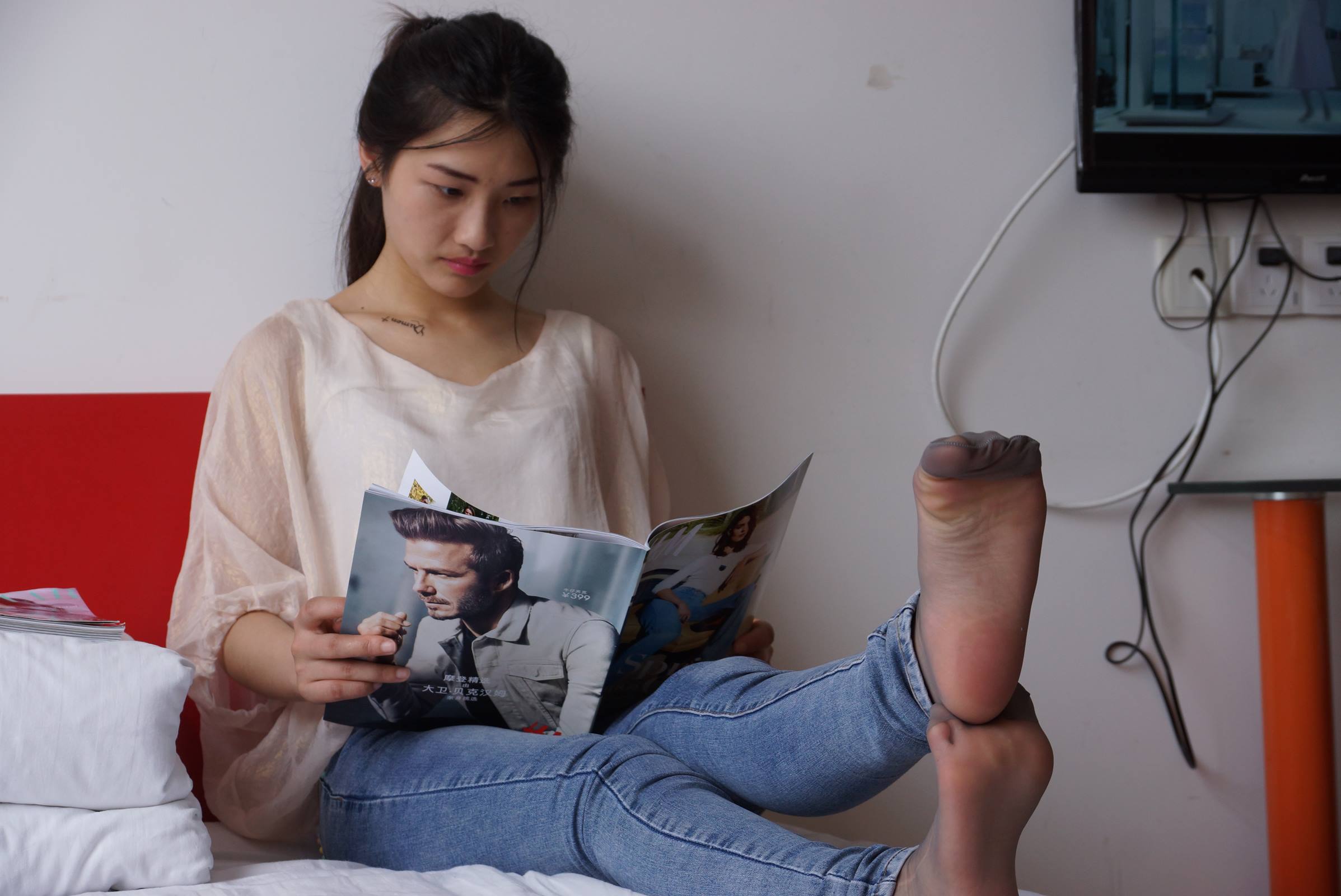 图片[27]-自由摄影 No.005 惬意的周末经典短灰丝陪你看看书 [93P] – 速更版-美库