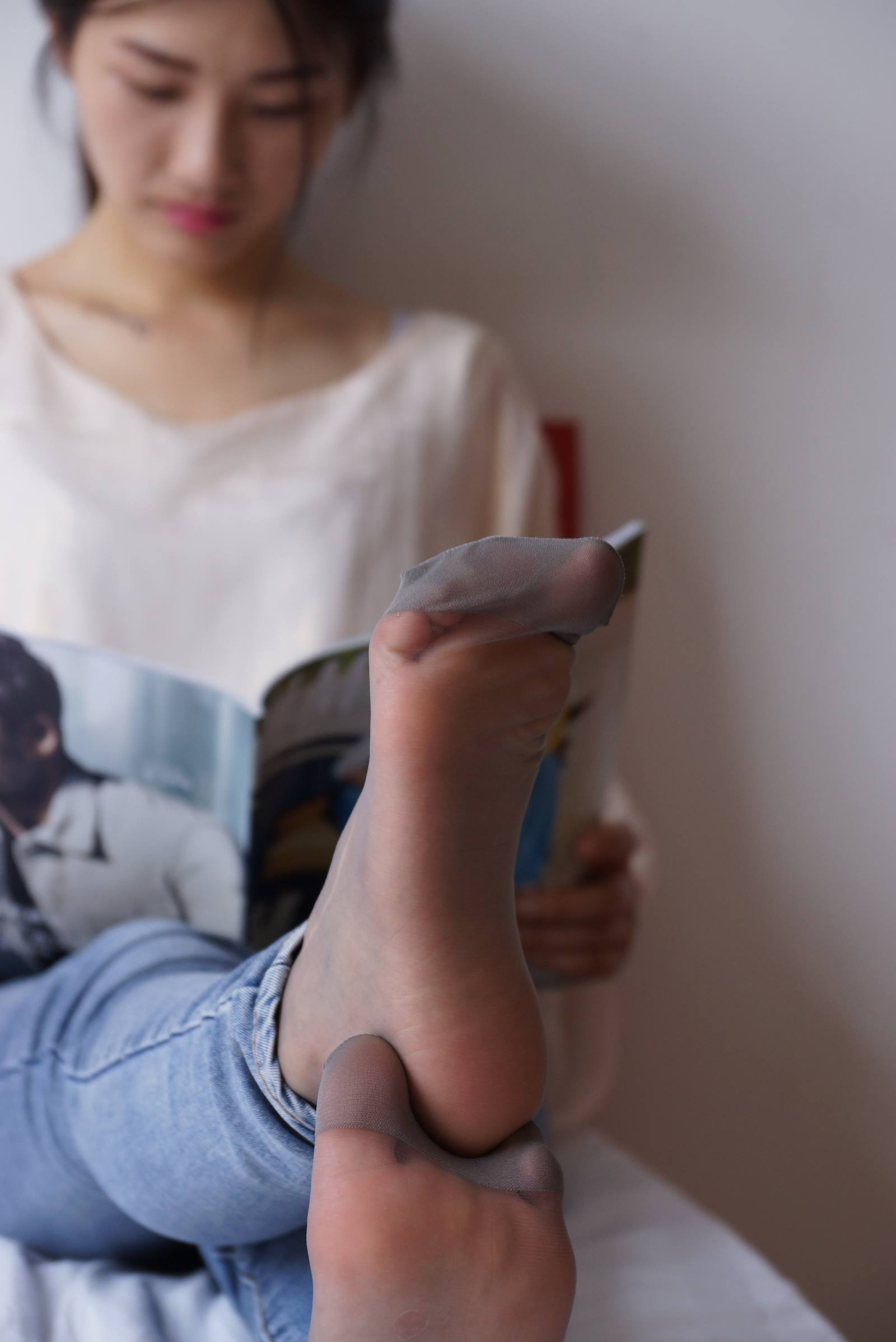 图片[42]-自由摄影 No.005 惬意的周末经典短灰丝陪你看看书 [93P] – 速更版-美库