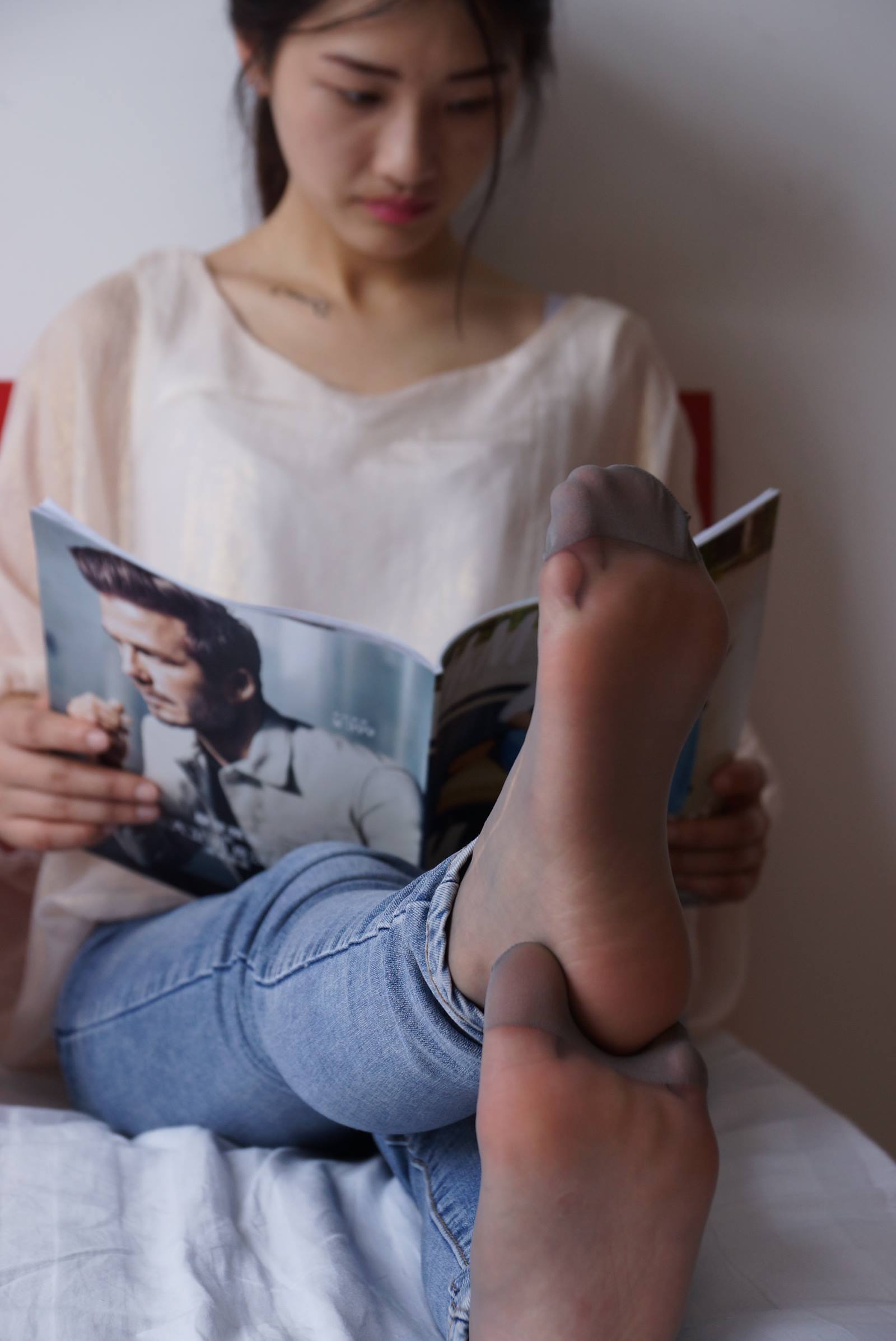 图片[45]-自由摄影 No.005 惬意的周末经典短灰丝陪你看看书 [93P] – 速更版-美库