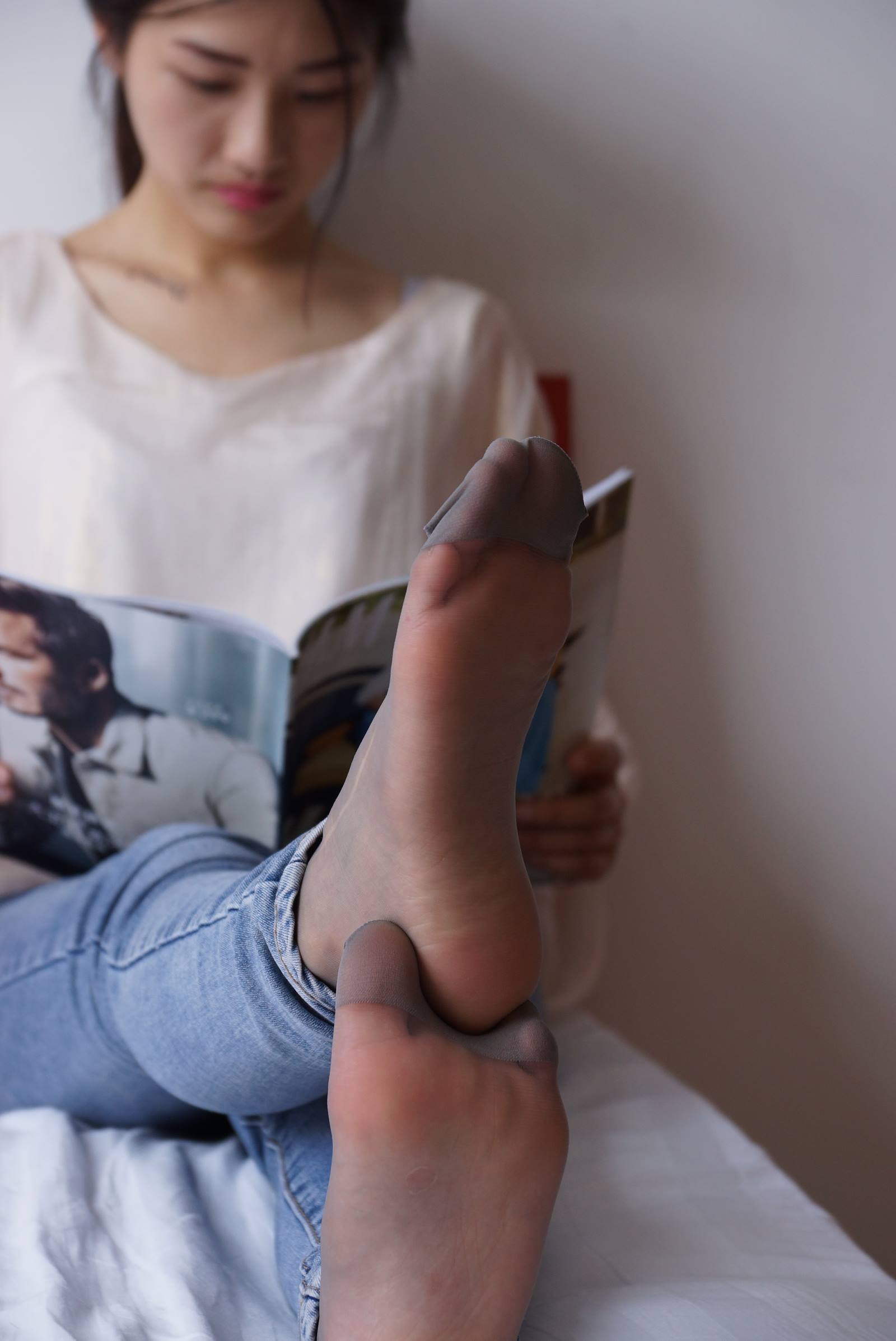 图片[47]-自由摄影 No.005 惬意的周末经典短灰丝陪你看看书 [93P] – 速更版-美库