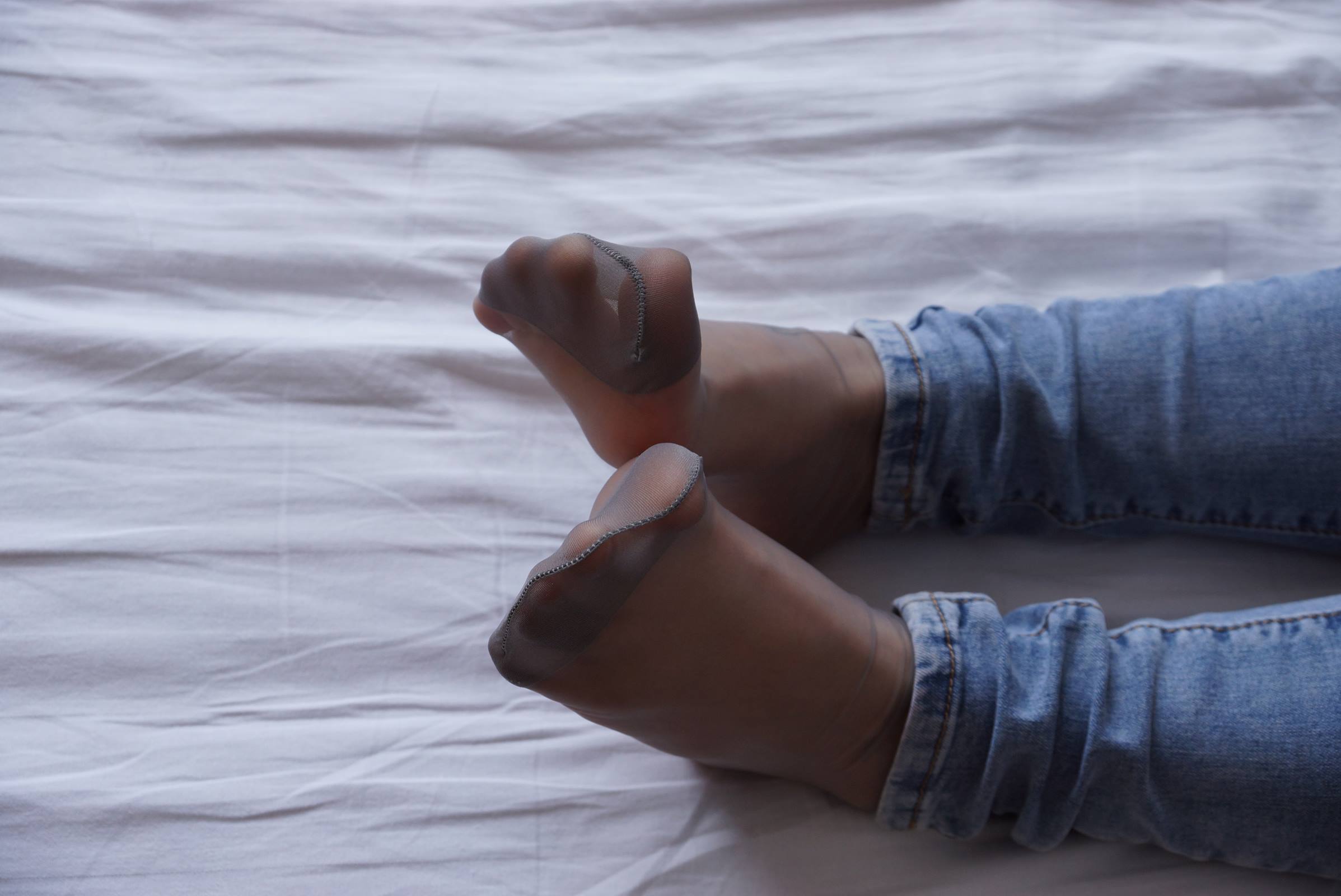 图片[61]-自由摄影 No.005 惬意的周末经典短灰丝陪你看看书 [93P] – 速更版-美库