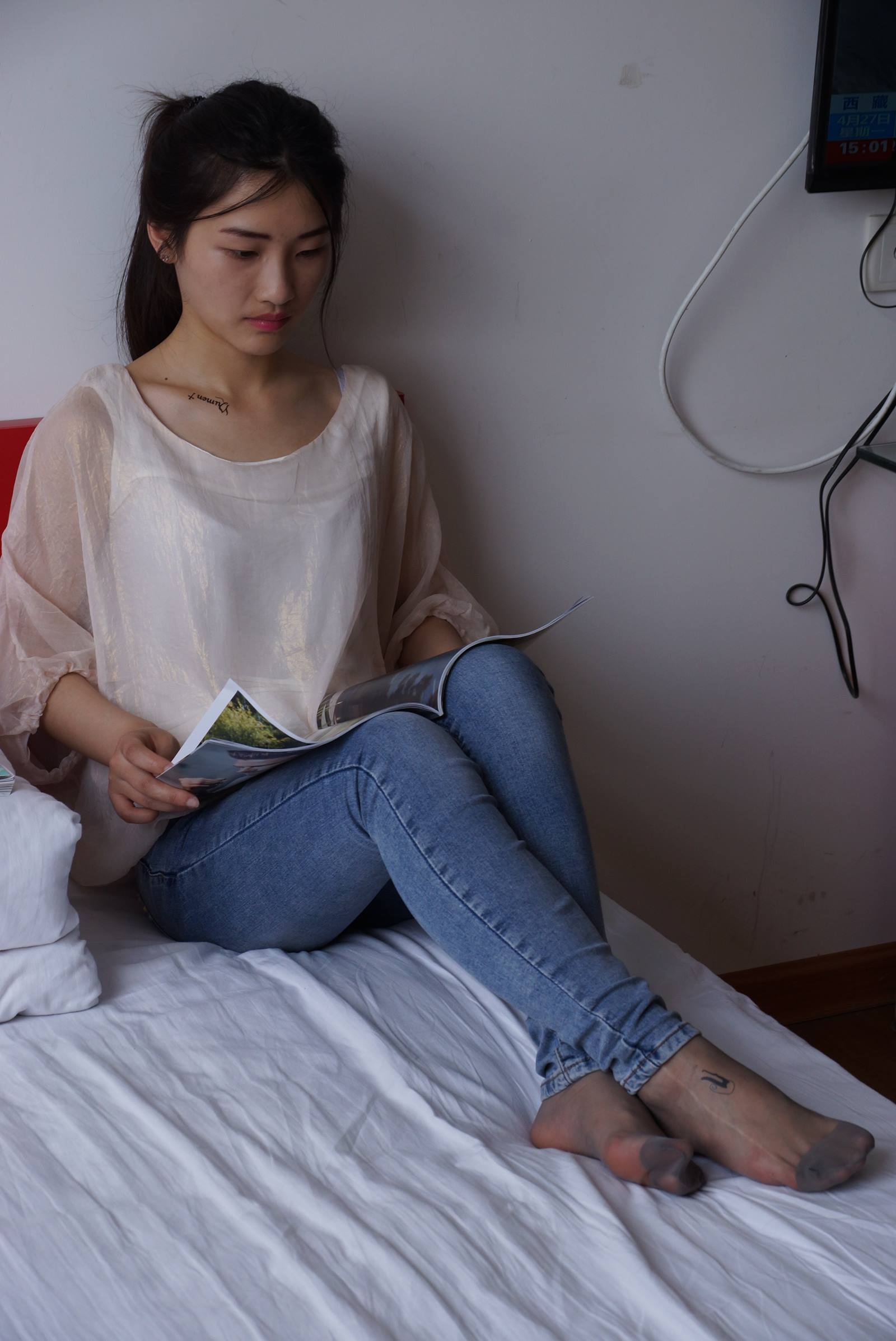 图片[68]-自由摄影 No.005 惬意的周末经典短灰丝陪你看看书 [93P] – 速更版-美库