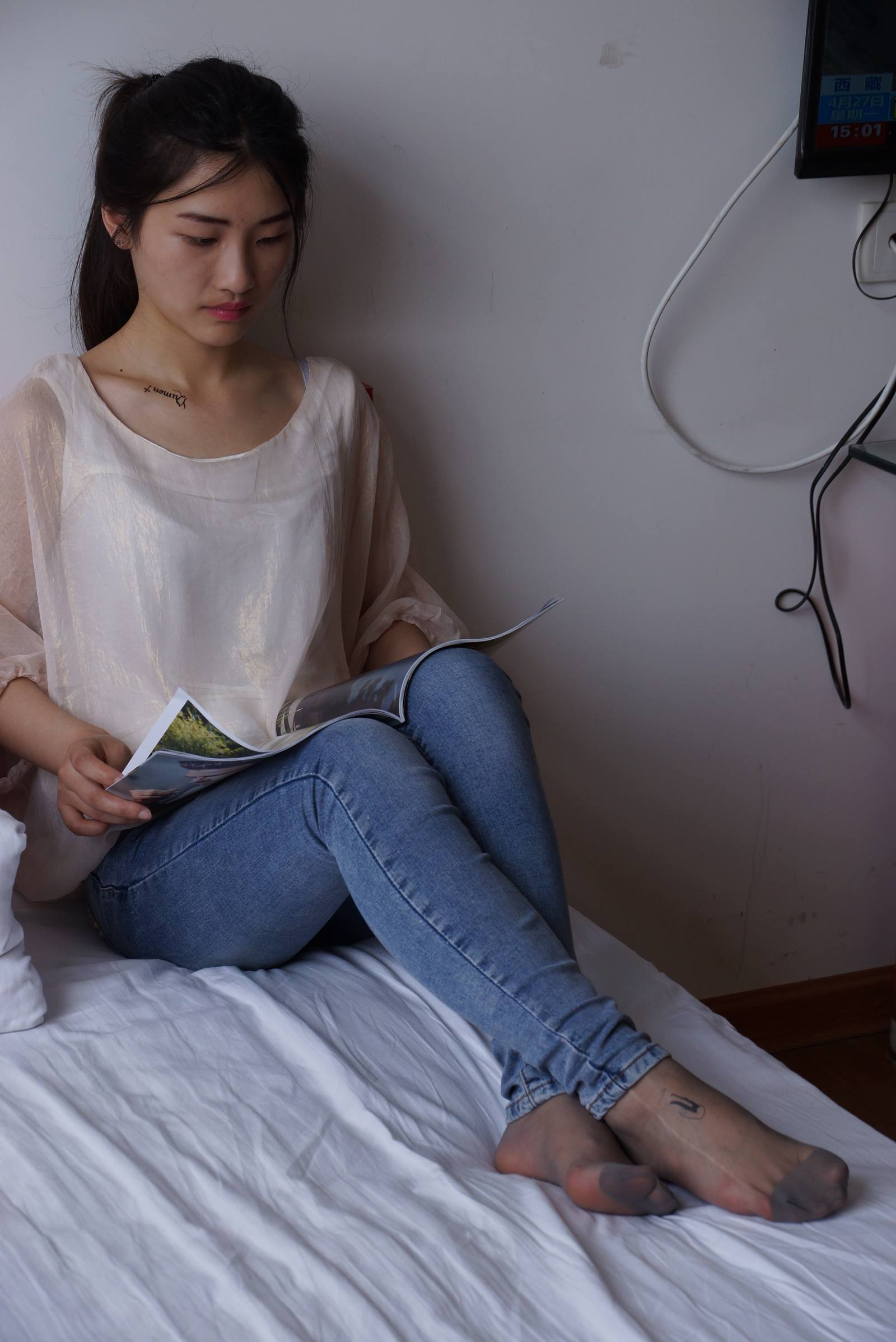 图片[69]-自由摄影 No.005 惬意的周末经典短灰丝陪你看看书 [93P] – 速更版-美库