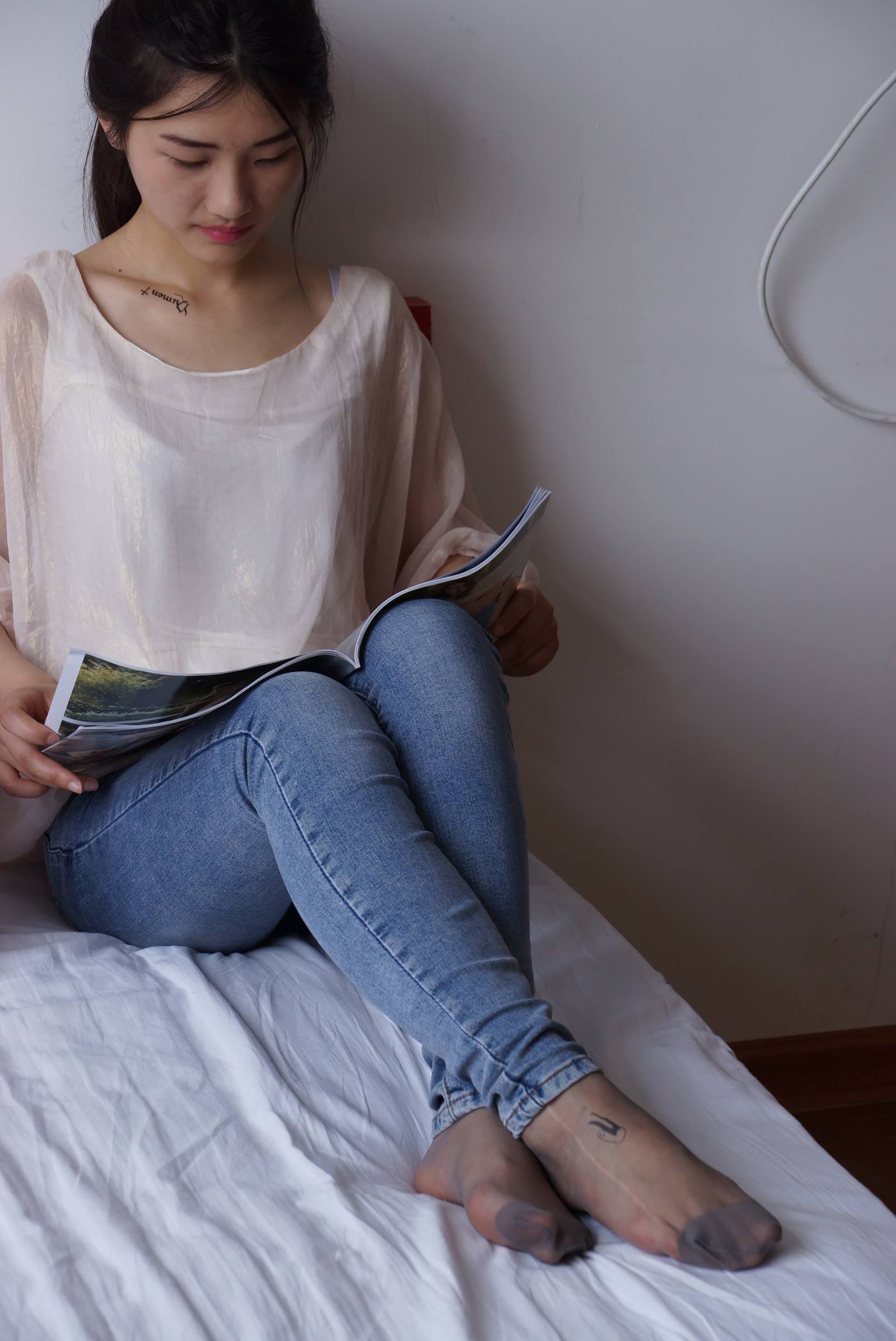 图片[72]-自由摄影 No.005 惬意的周末经典短灰丝陪你看看书 [93P] – 速更版-美库