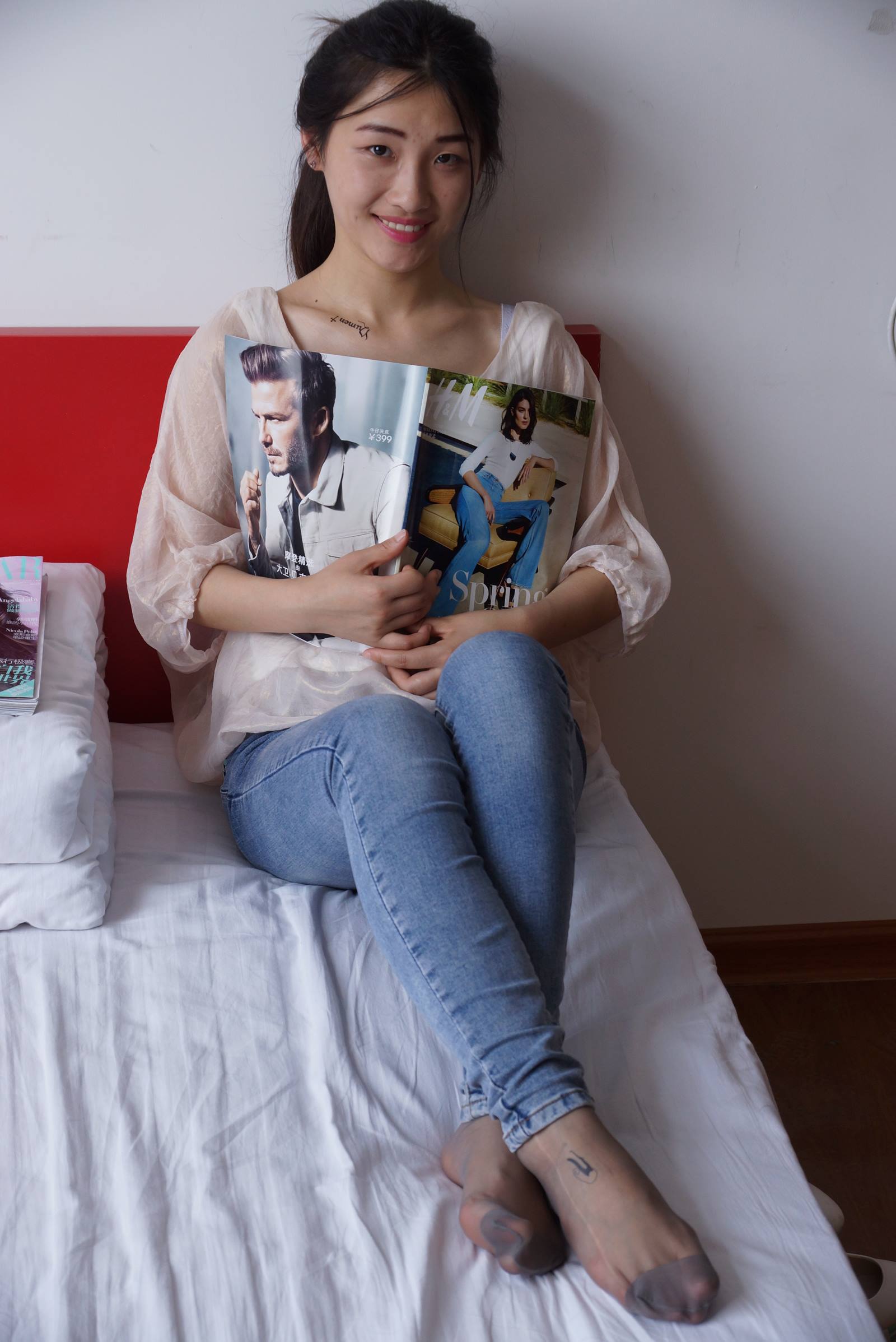 图片[73]-自由摄影 No.005 惬意的周末经典短灰丝陪你看看书 [93P] – 速更版-美库