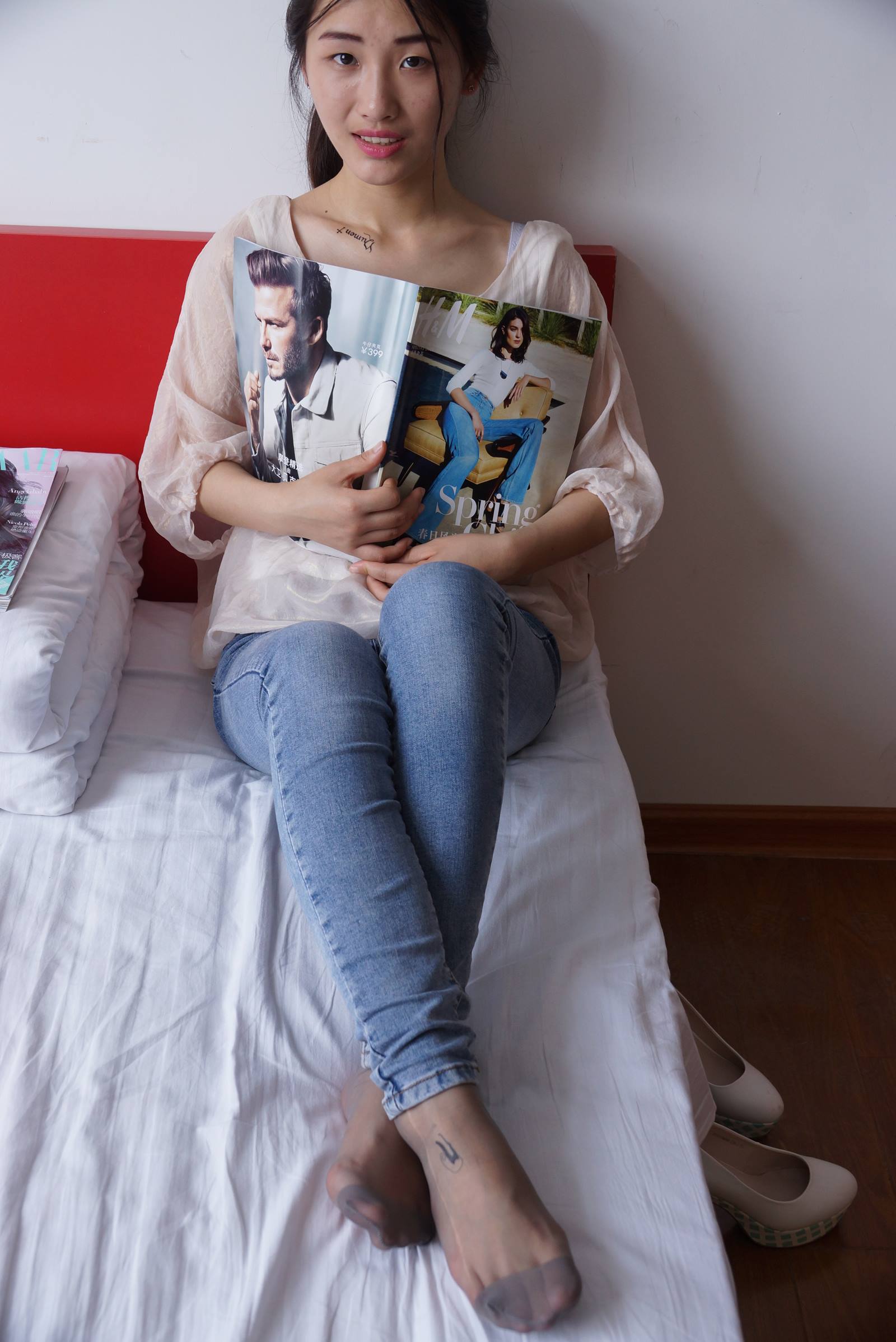 图片[78]-自由摄影 No.005 惬意的周末经典短灰丝陪你看看书 [93P] – 速更版-美库