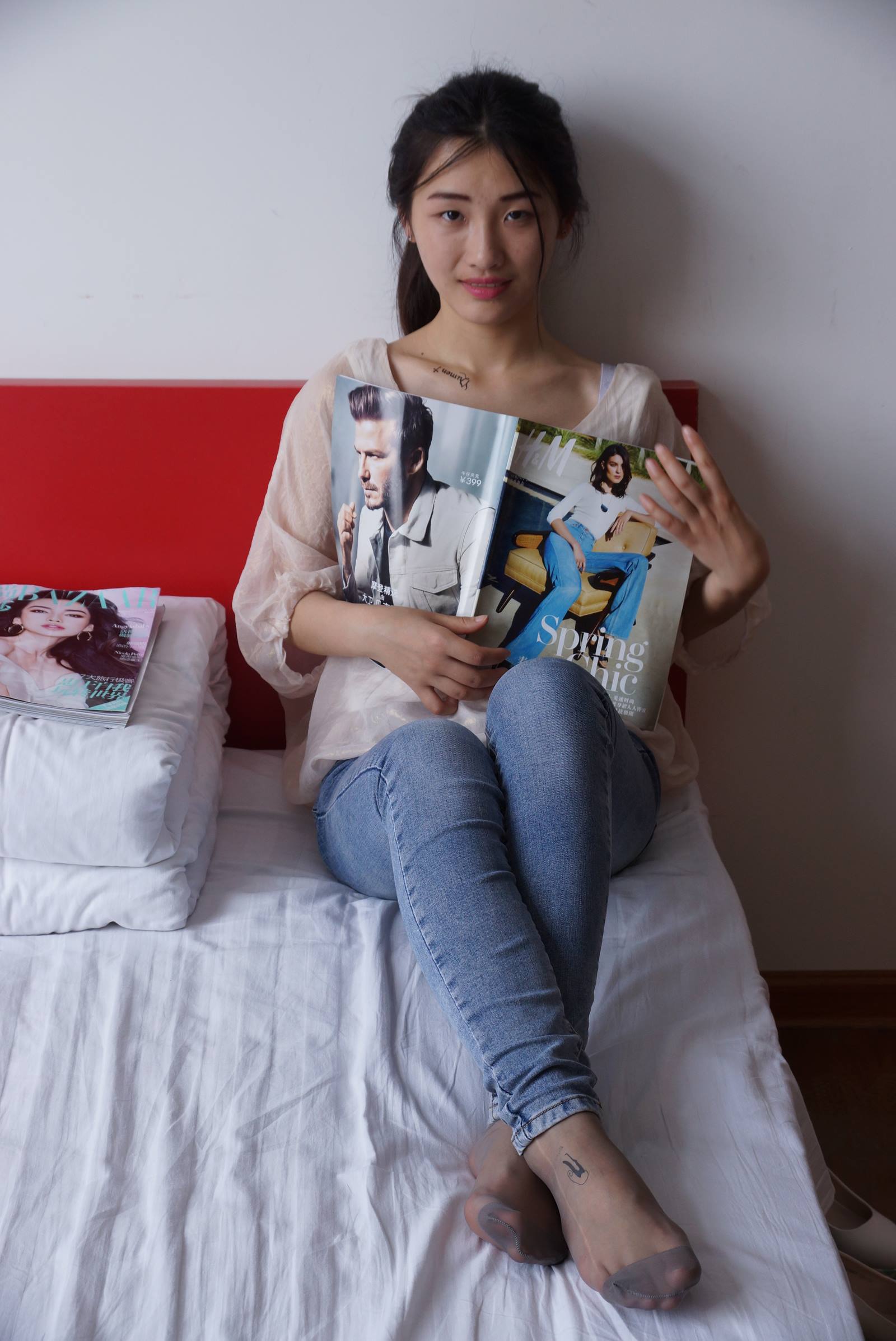 图片[82]-自由摄影 No.005 惬意的周末经典短灰丝陪你看看书 [93P] – 速更版-美库